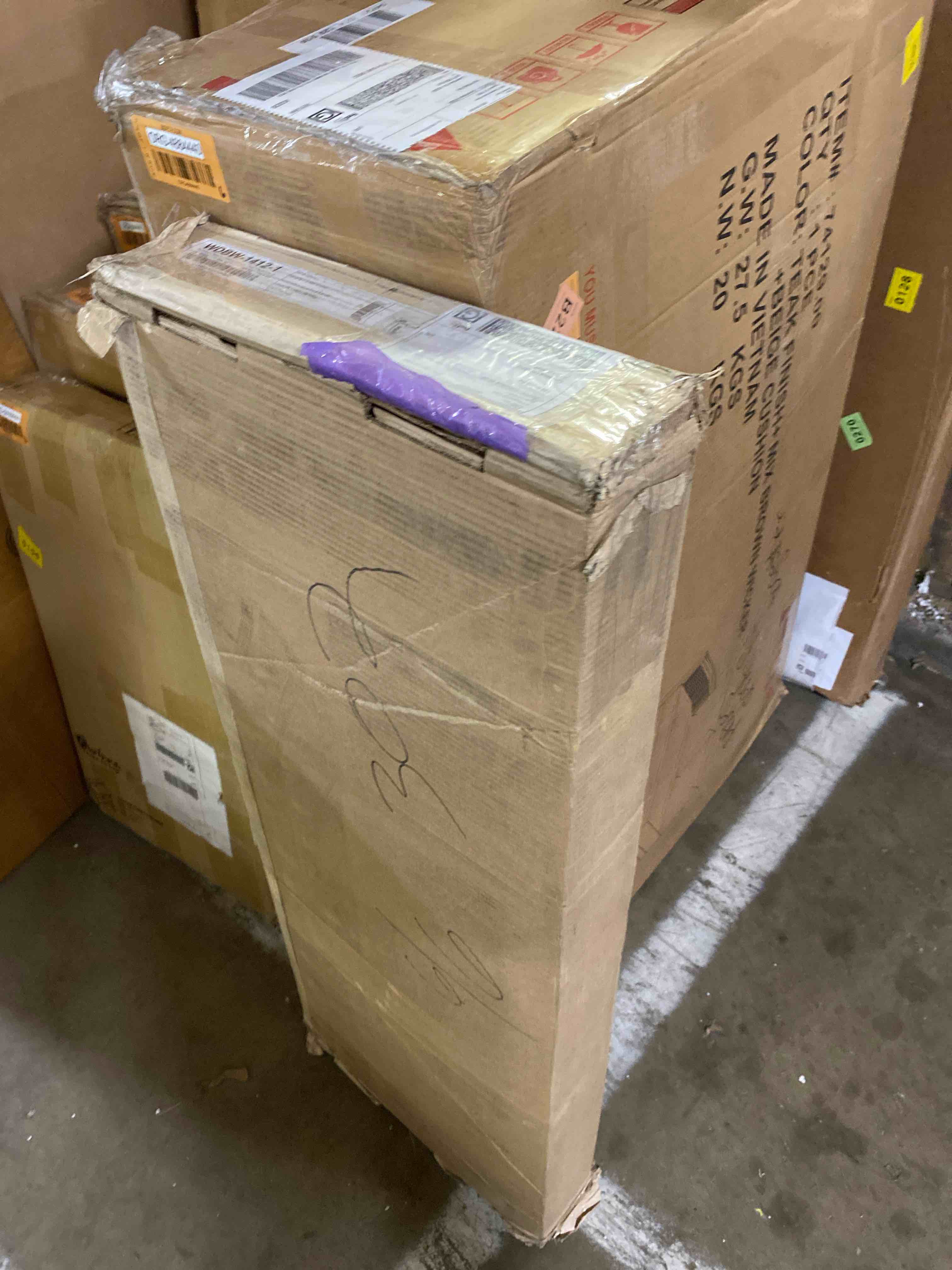 https://s3.amazonaws.com/lotting-images-prod/phillipi/ORG6444445_1718828683115.jpeg