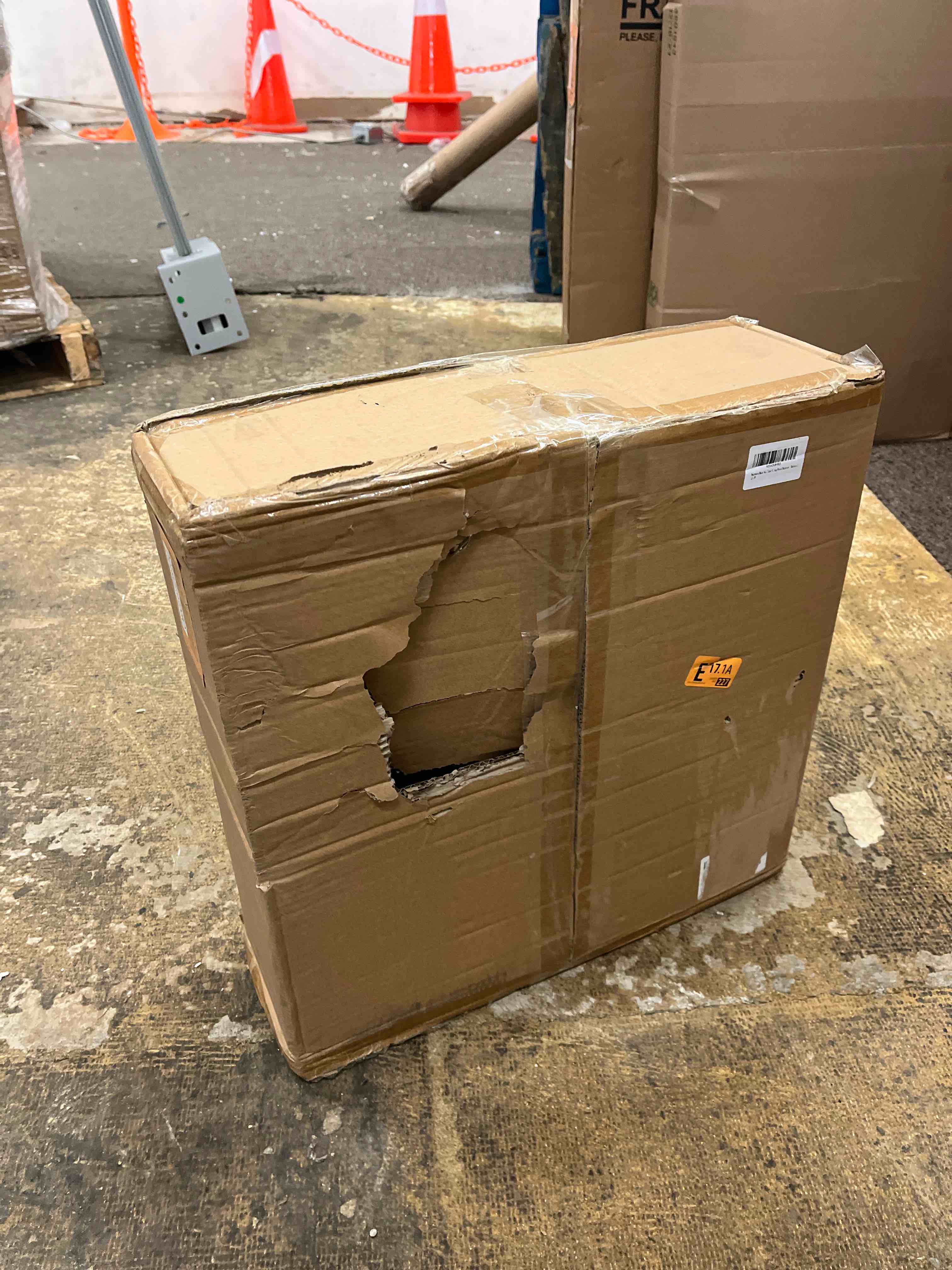https://s3.amazonaws.com/lotting-images-prod/phillipi/ORG6728150_1739220458970.jpeg