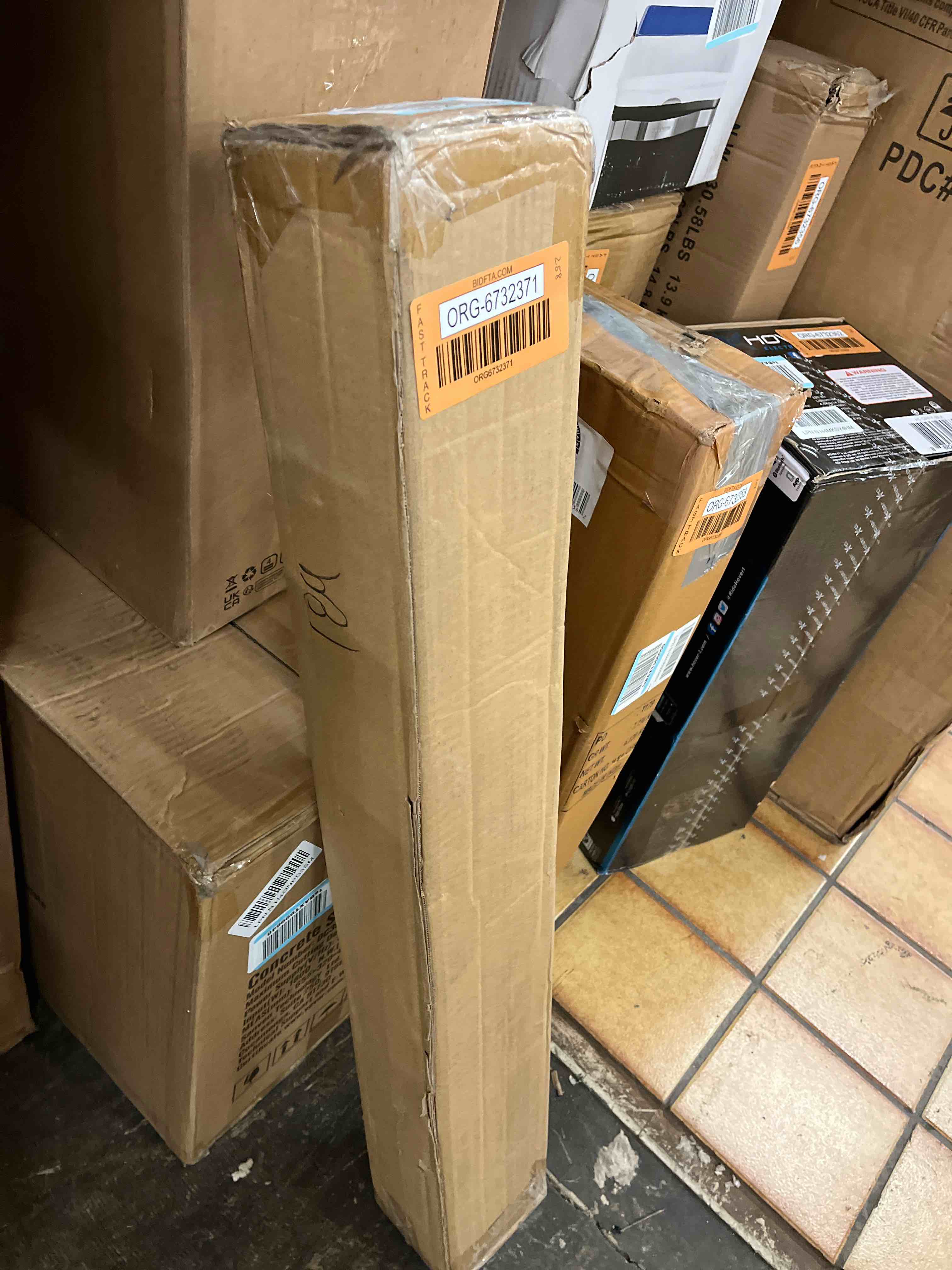 https://s3.amazonaws.com/lotting-images-prod/phillipi/ORG6732371_1739293950906.jpeg