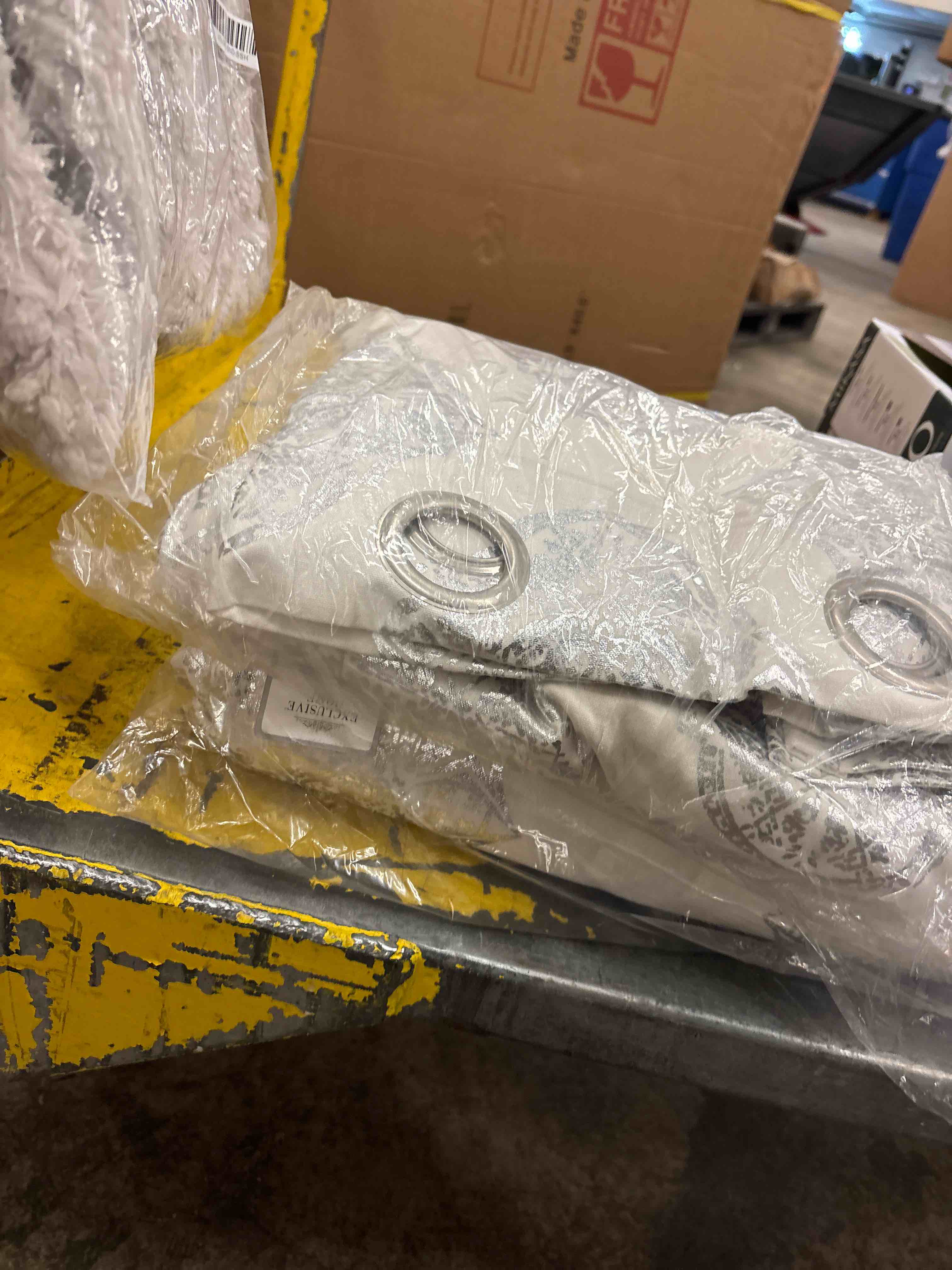 https://s3.amazonaws.com/lotting-images-prod/phillipi/ORG6736909_1739511622609.jpeg