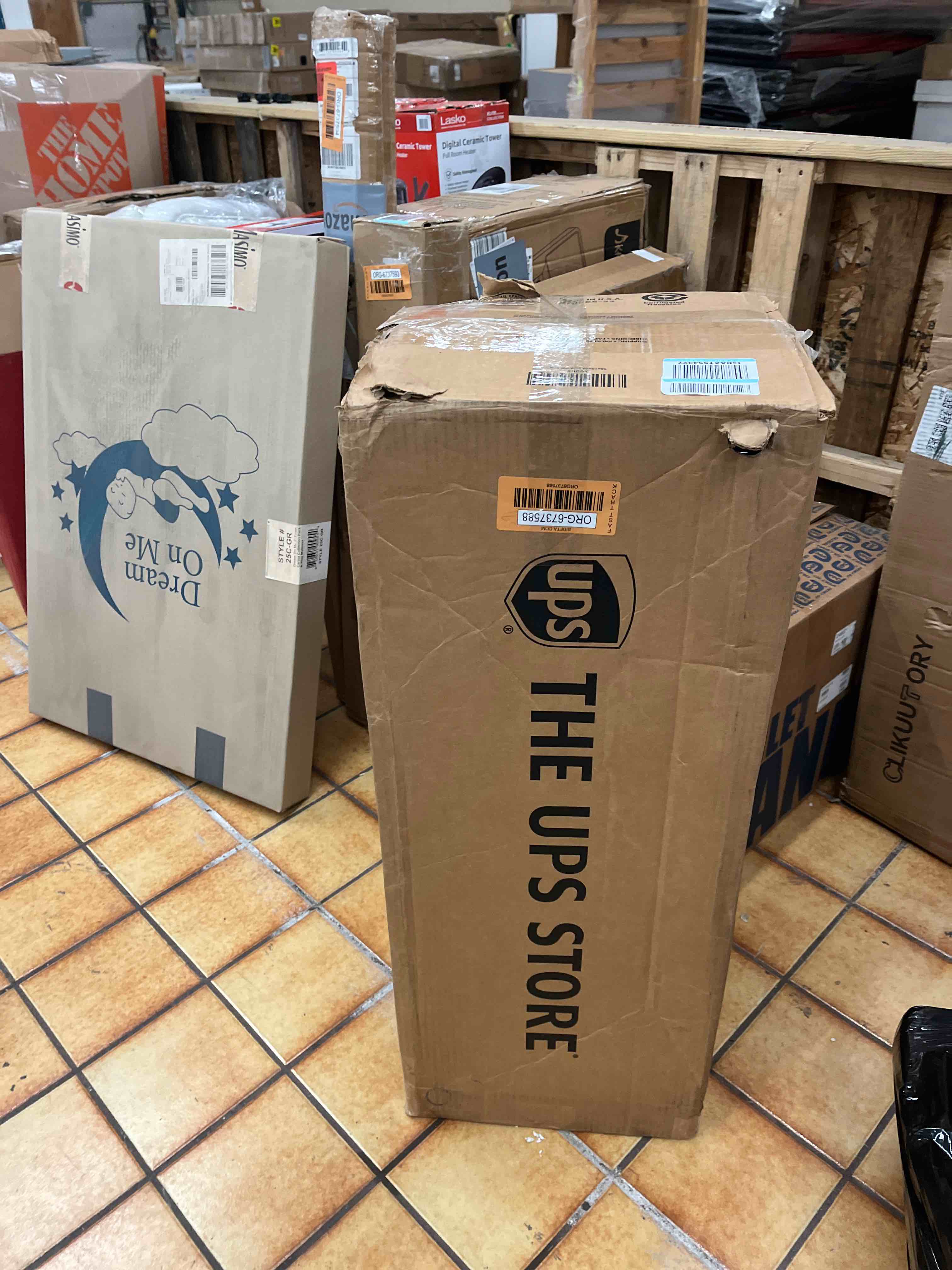 https://s3.amazonaws.com/lotting-images-prod/phillipi/ORG6737588_1738025440174.jpeg
