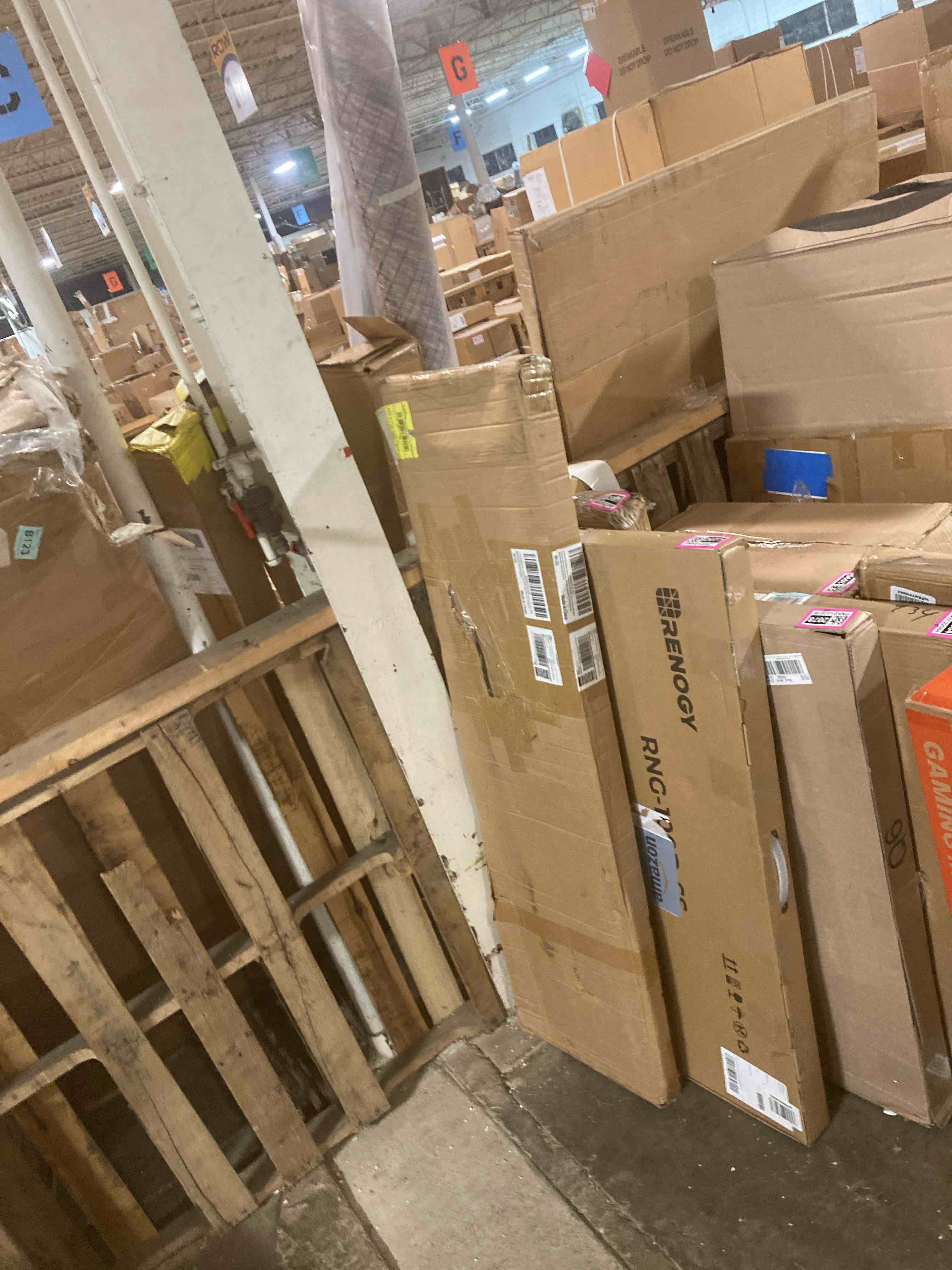 https://s3.amazonaws.com/lotting-images-prod/phillipi/PNK0122076_1731537327726.jpeg