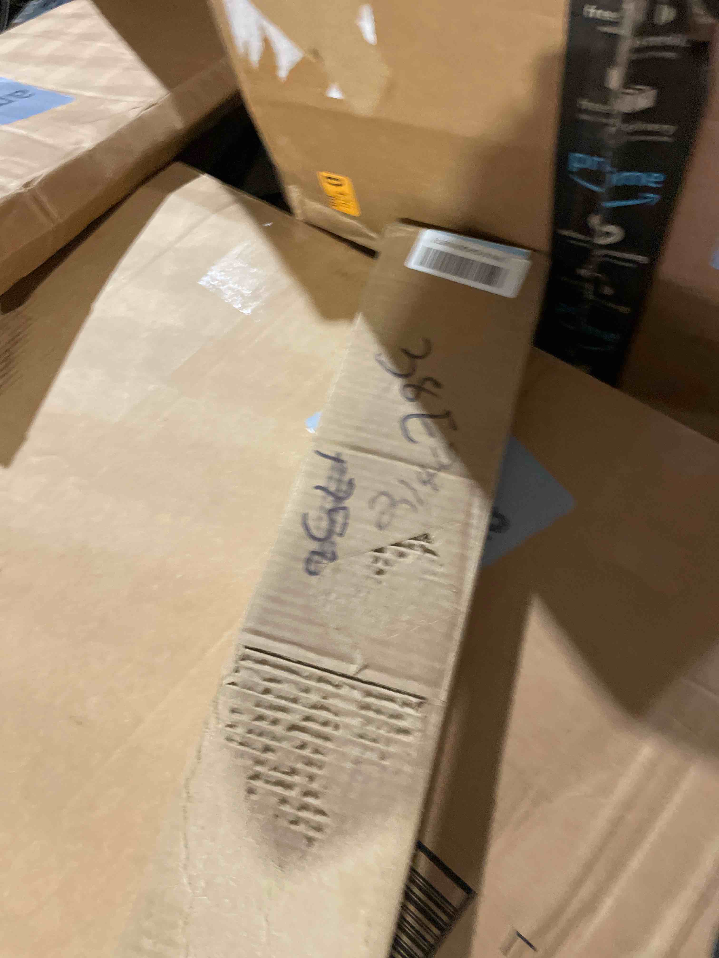 https://s3.amazonaws.com/lotting-images-prod/phillipi/PNK0122415_1731514639228.jpeg