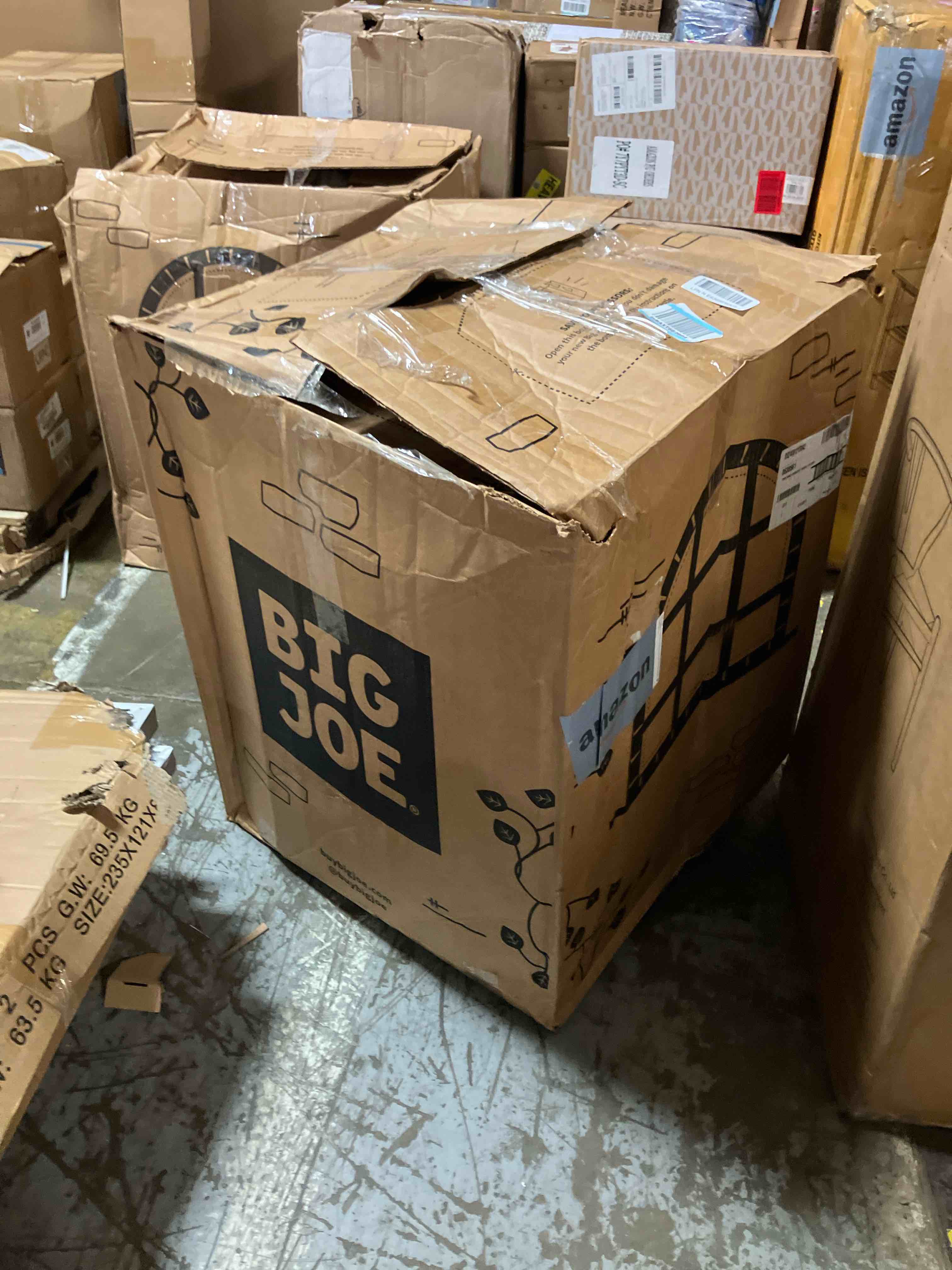 https://s3.amazonaws.com/lotting-images-prod/phillipi/PNK0123005_1731104131708.jpeg