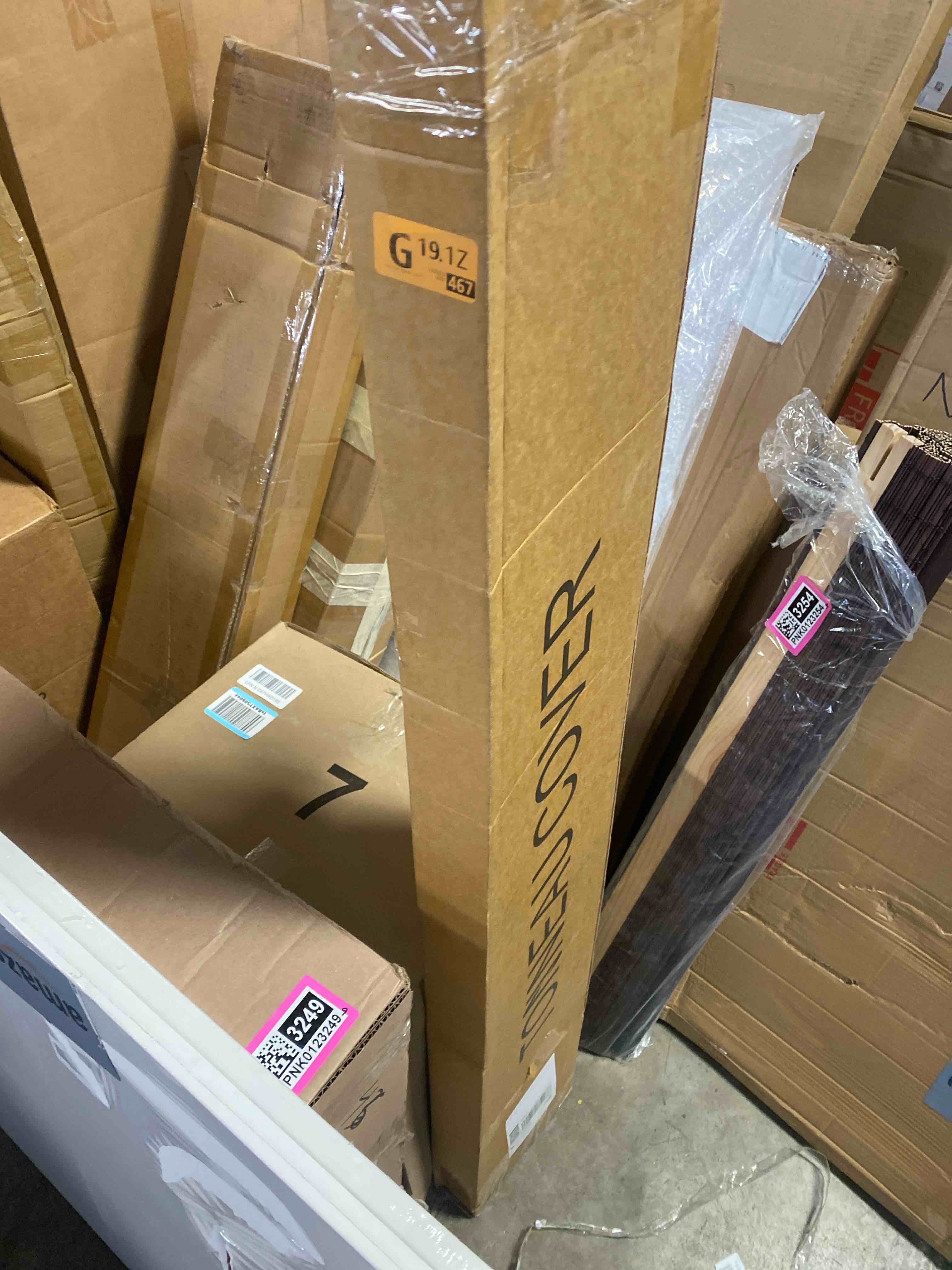 https://s3.amazonaws.com/lotting-images-prod/phillipi/PNK0123255_1731096624745.jpeg