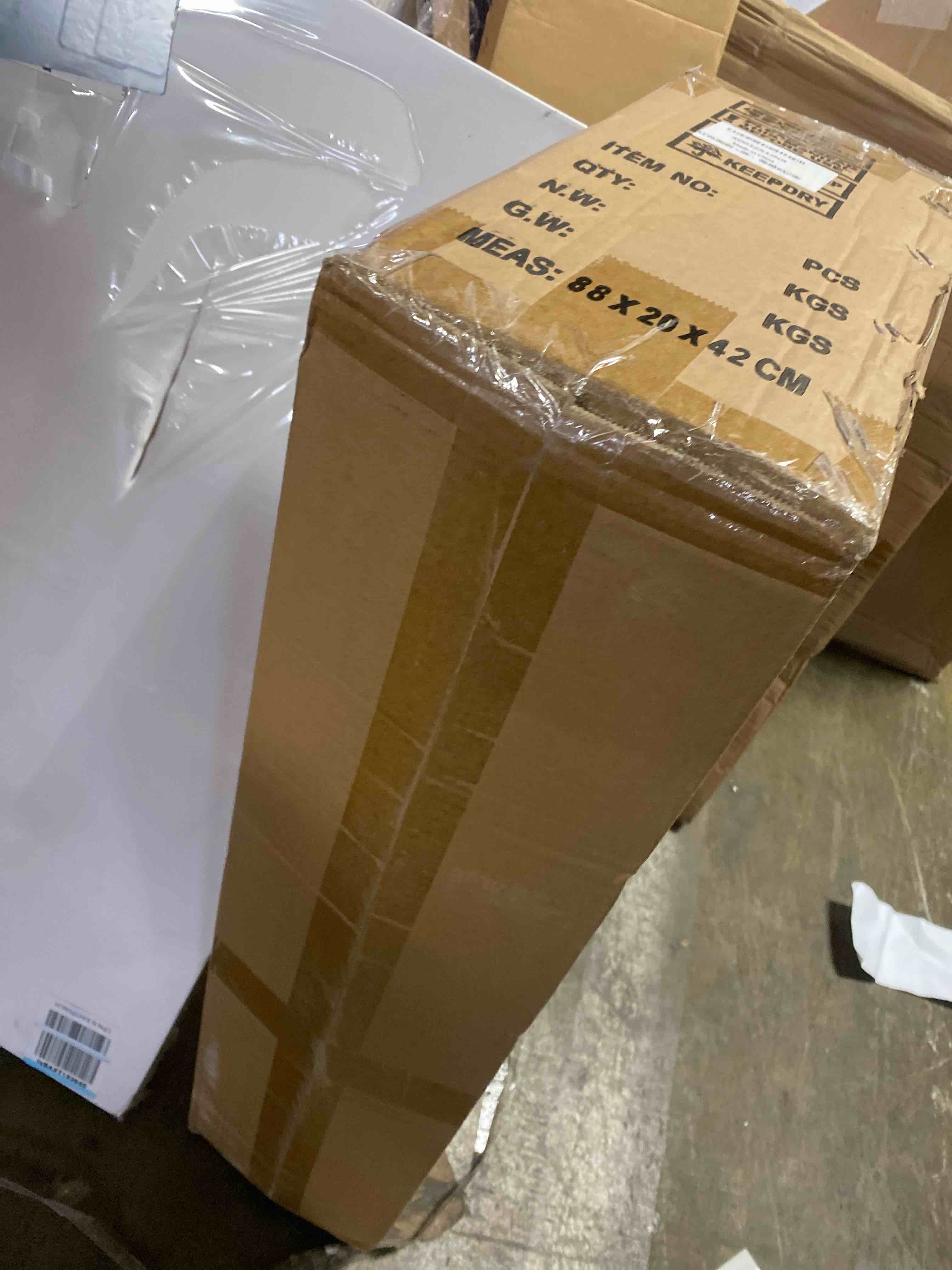 https://s3.amazonaws.com/lotting-images-prod/phillipi/PNK0123262_1731097632784.jpeg