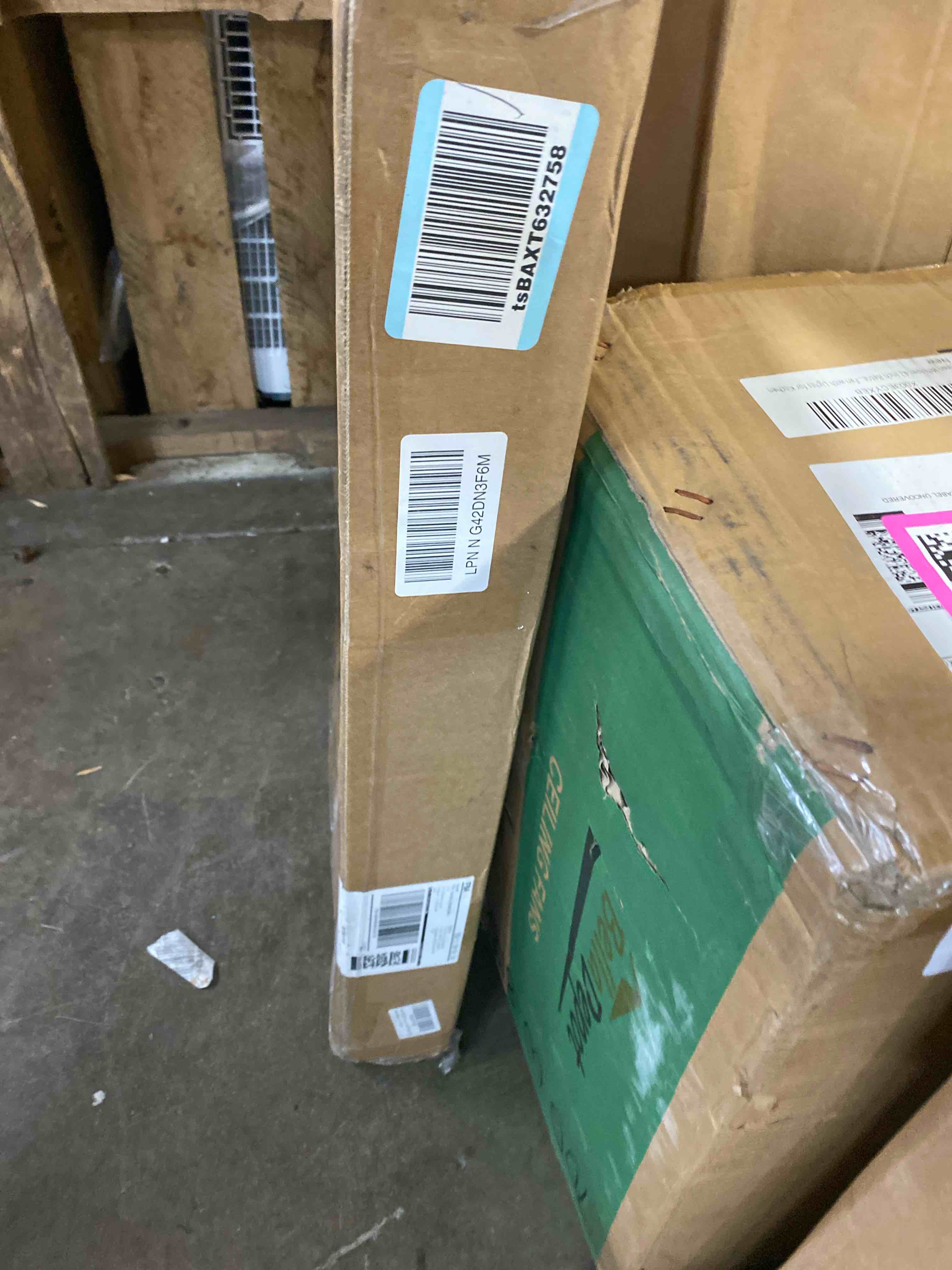 https://s3.amazonaws.com/lotting-images-prod/phillipi/PNK0123301_1731102933537.jpeg