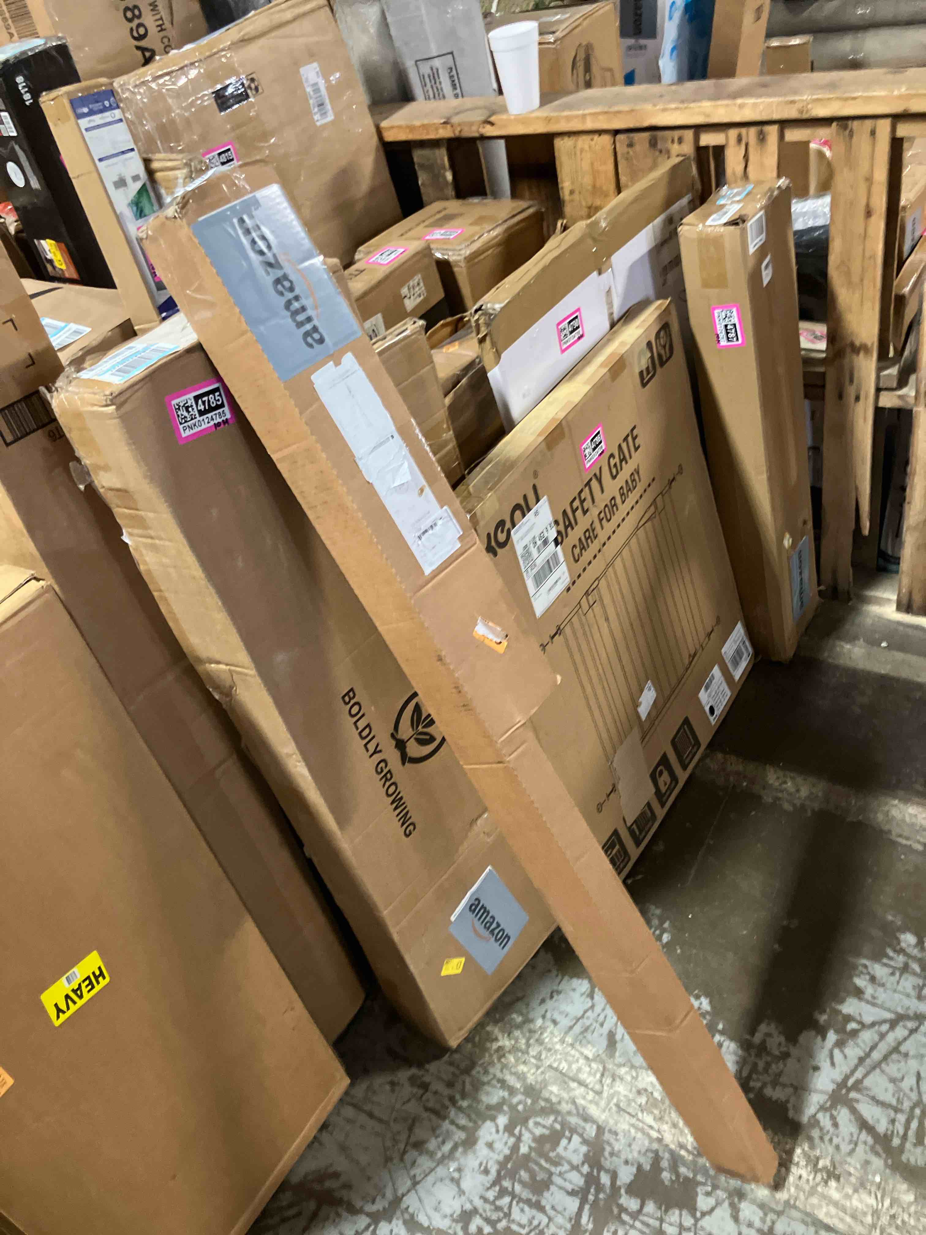 https://s3.amazonaws.com/lotting-images-prod/phillipi/PNK0124784_1729276093241.jpeg