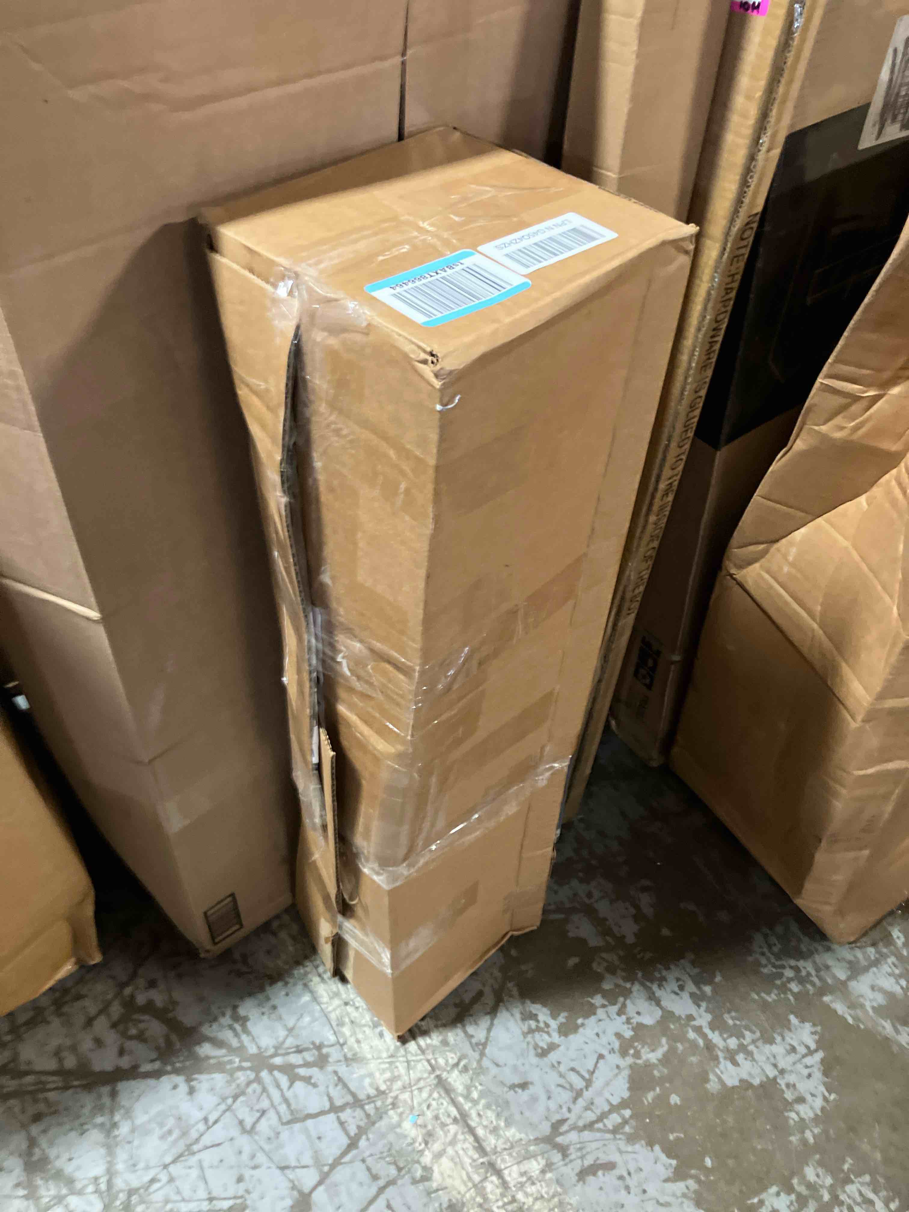 https://s3.amazonaws.com/lotting-images-prod/phillipi/PNK0124799_1729274371320.jpeg
