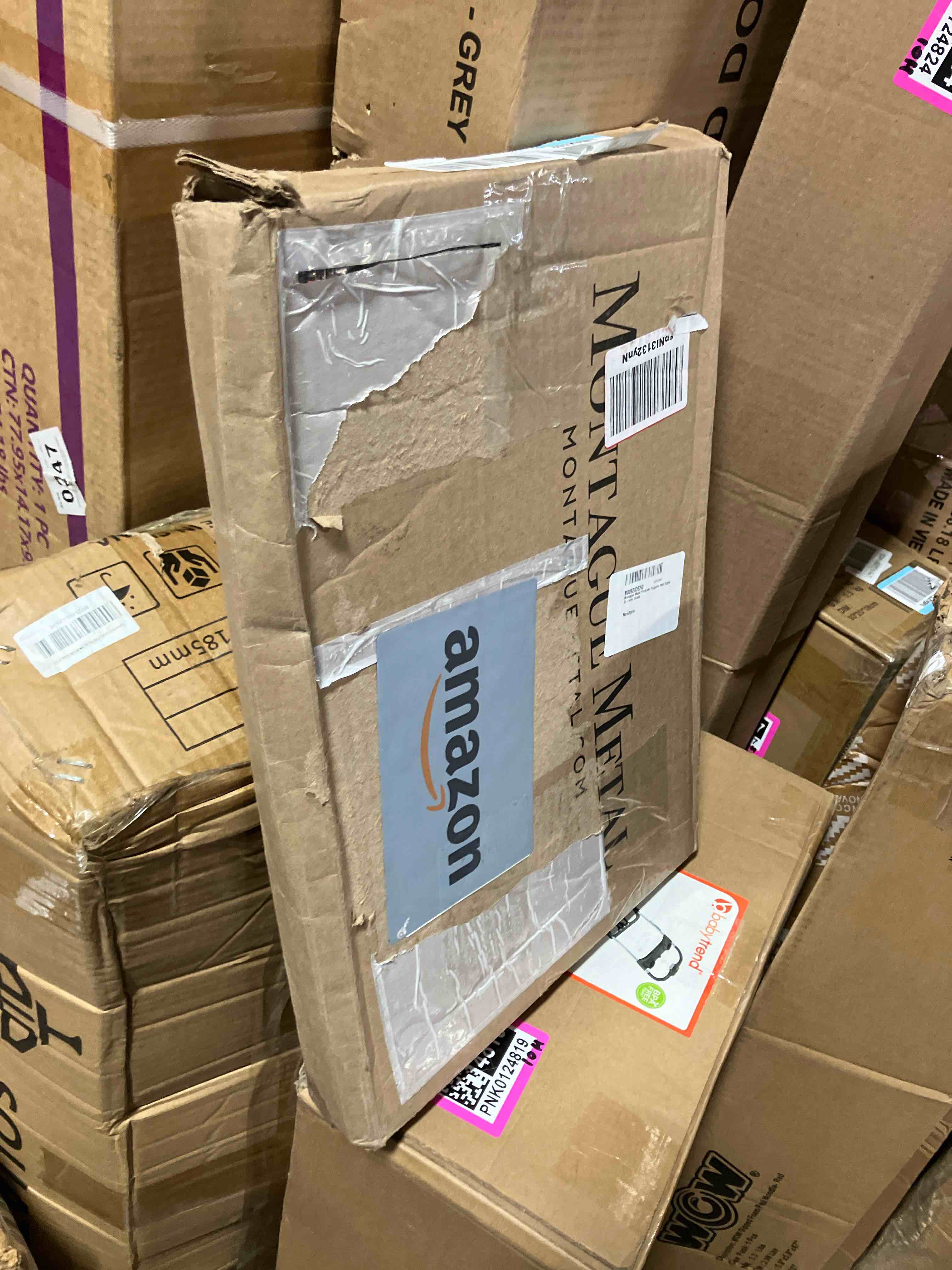 https://s3.amazonaws.com/lotting-images-prod/phillipi/PNK0124812_1729198510338.jpeg