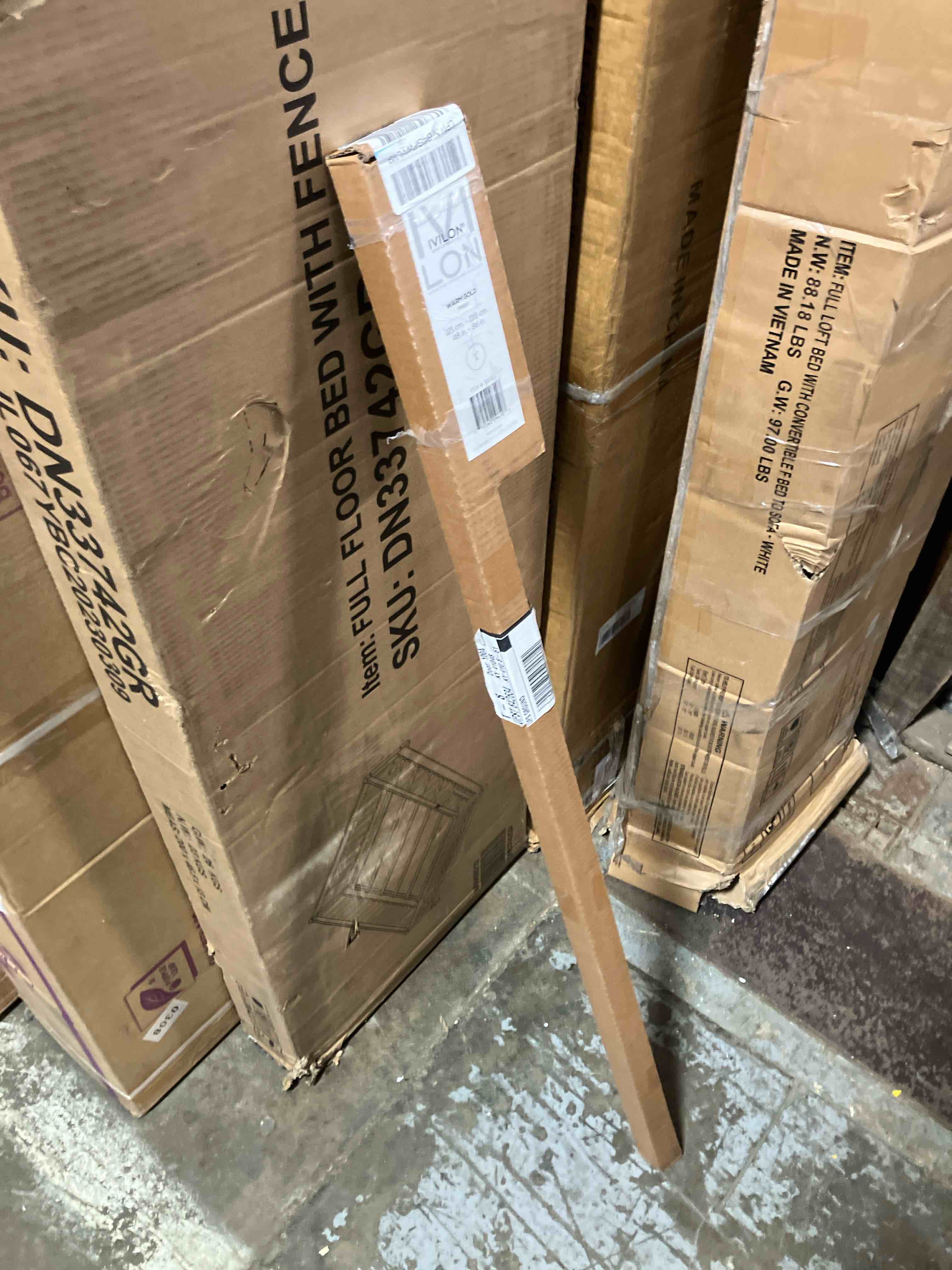 https://s3.amazonaws.com/lotting-images-prod/phillipi/PNK0124832_1729194752081.jpeg