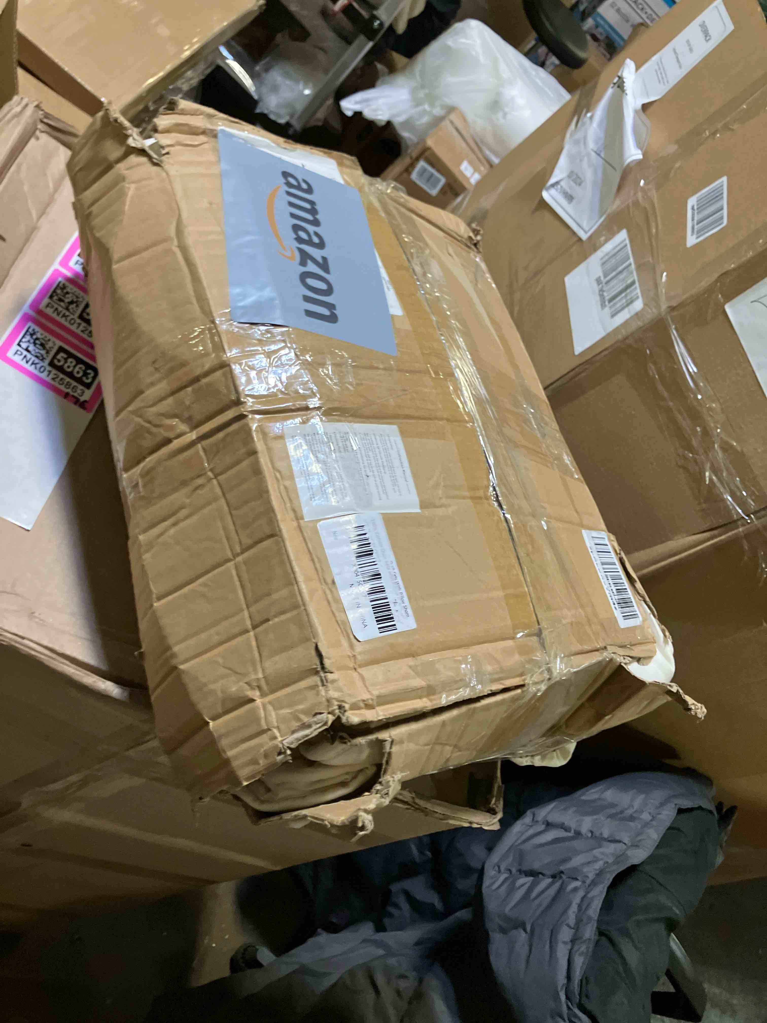 https://s3.amazonaws.com/lotting-images-prod/phillipi/PNK0125863_1728675965015.jpeg