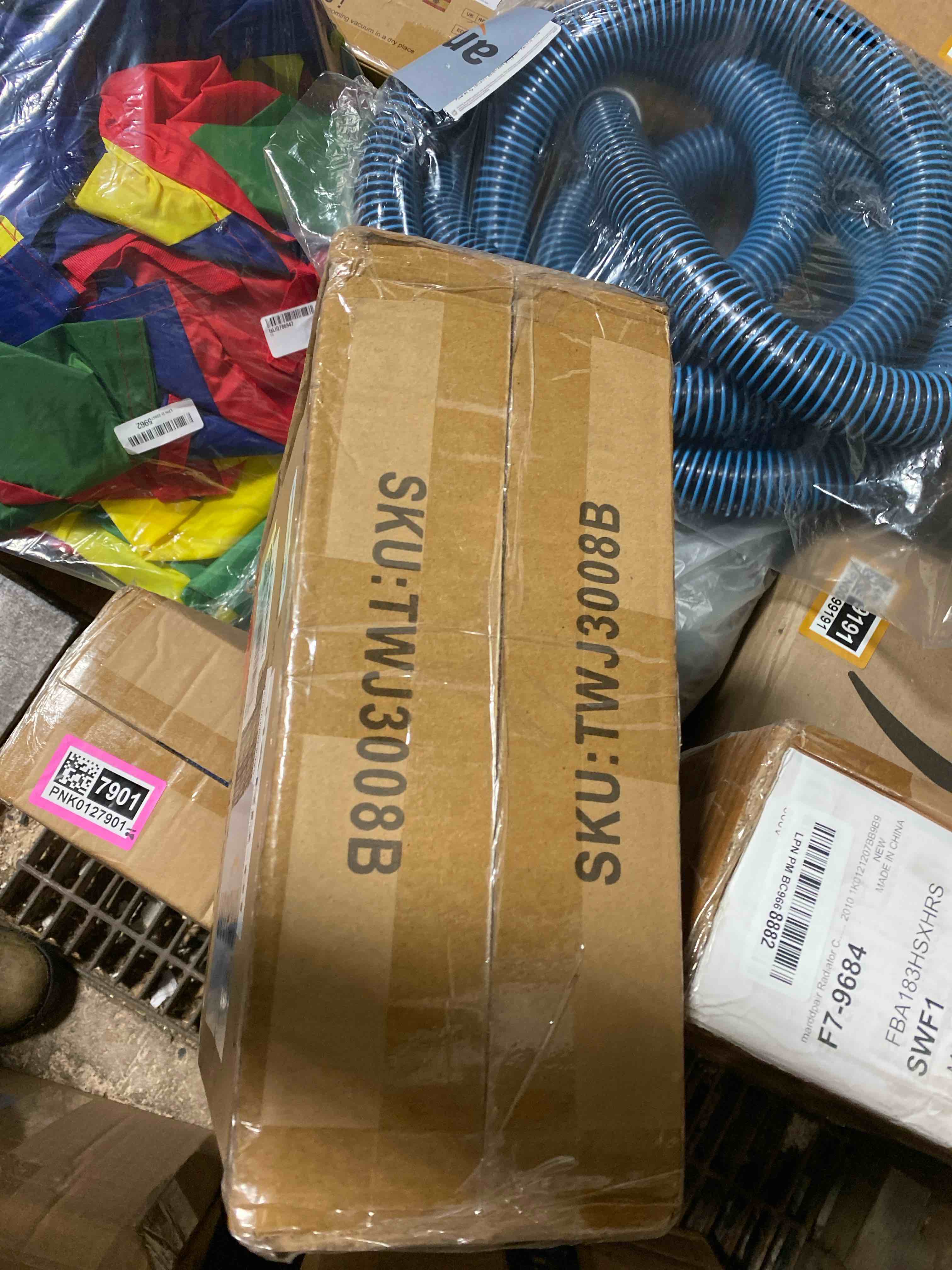 https://s3.amazonaws.com/lotting-images-prod/phillipi/PNK0127902_1728485849497.jpeg