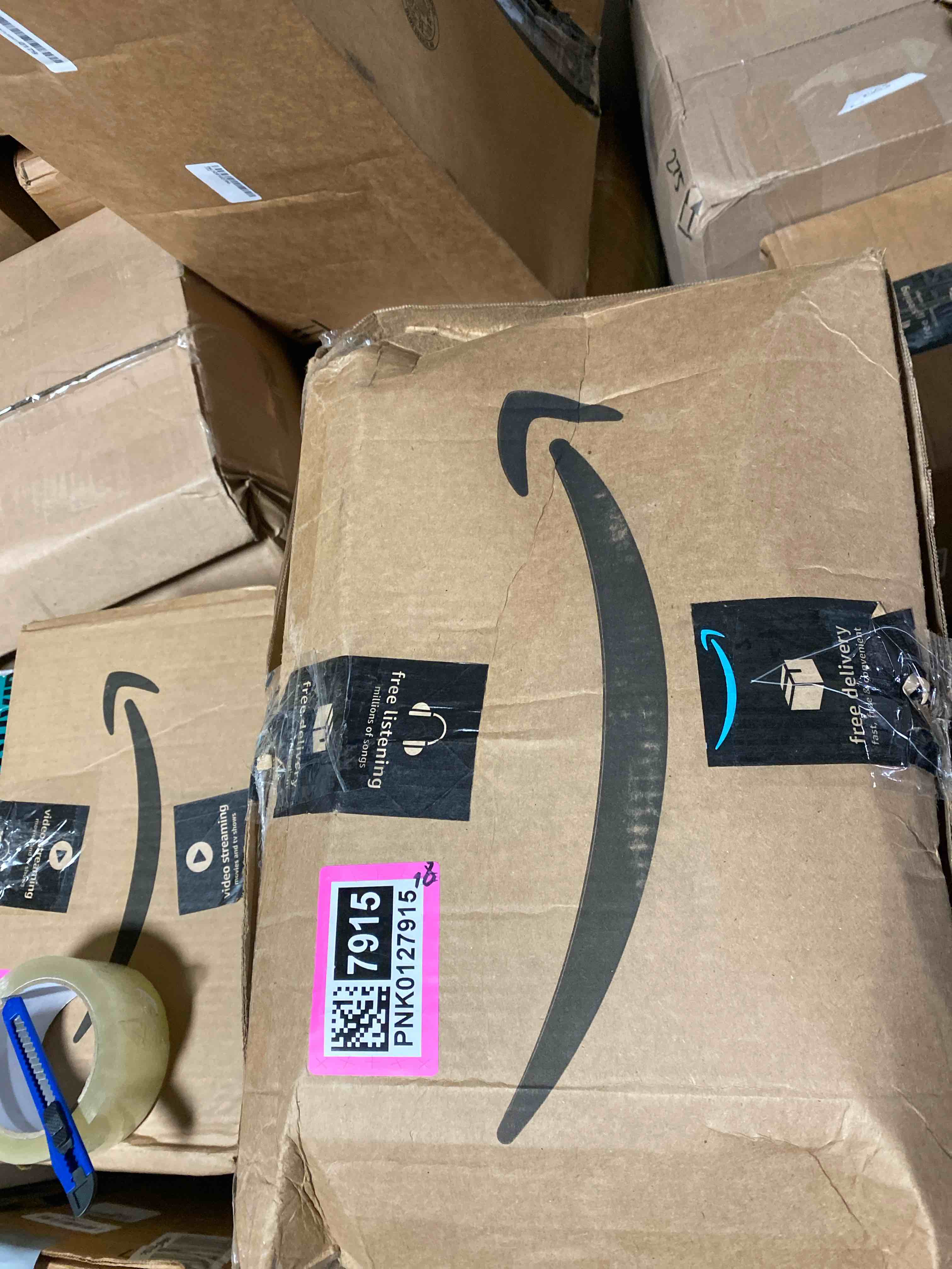 https://s3.amazonaws.com/lotting-images-prod/phillipi/PNK0127915_1728488141568.jpeg