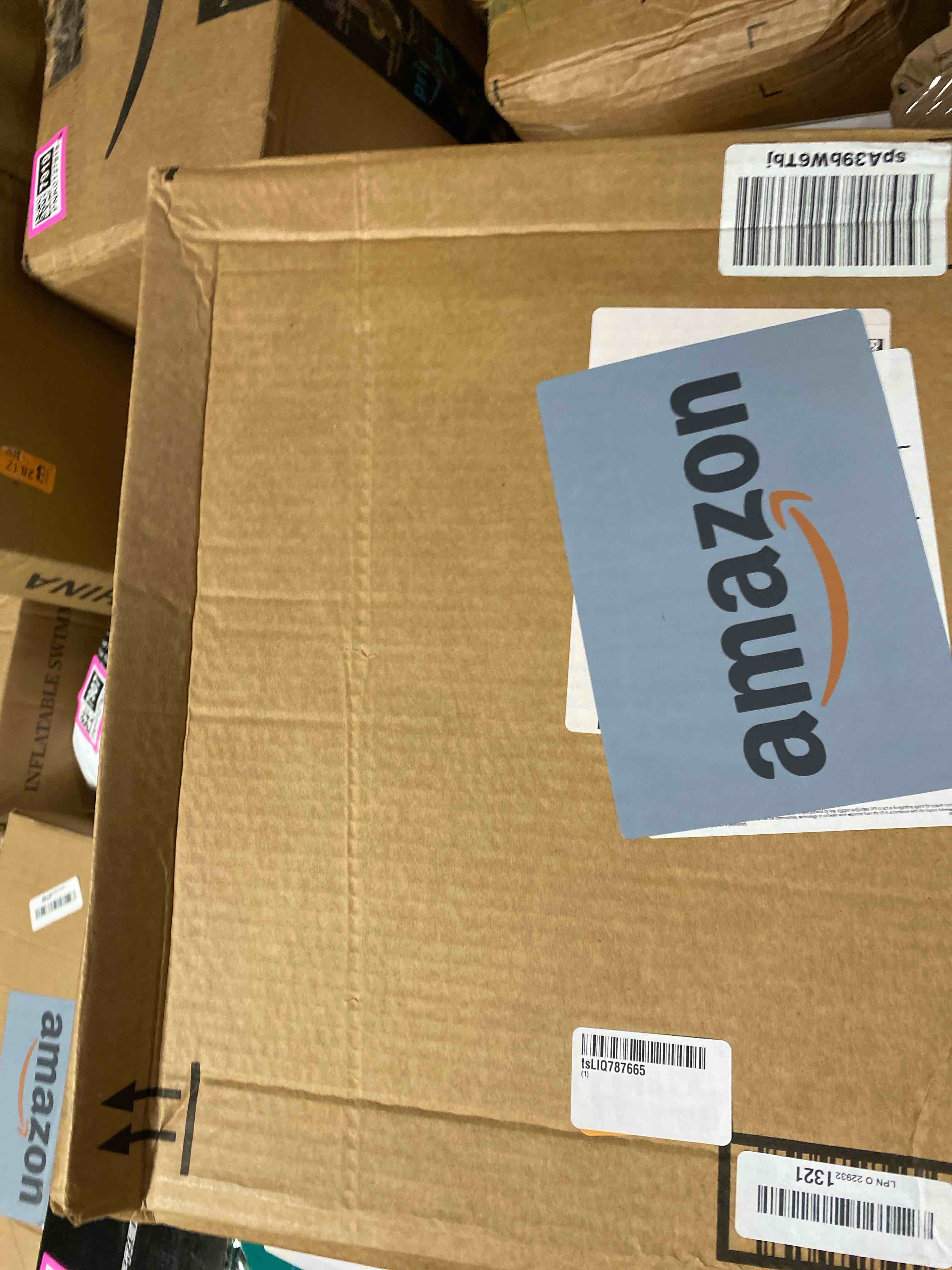 https://s3.amazonaws.com/lotting-images-prod/phillipi/PNK0127922_1728490341562.jpeg