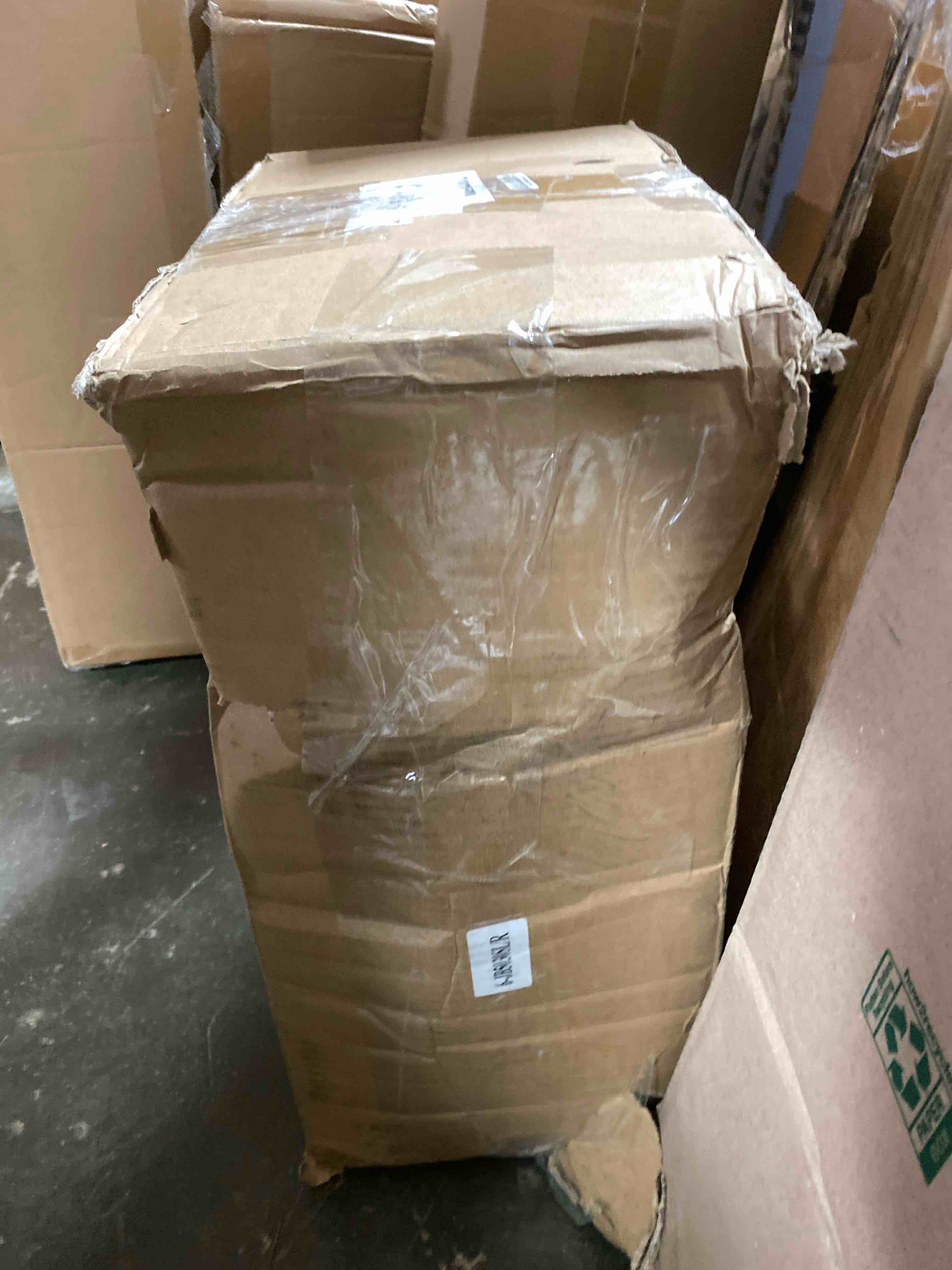 https://s3.amazonaws.com/lotting-images-prod/phillipi/PNK0127938_1728499711378.jpeg