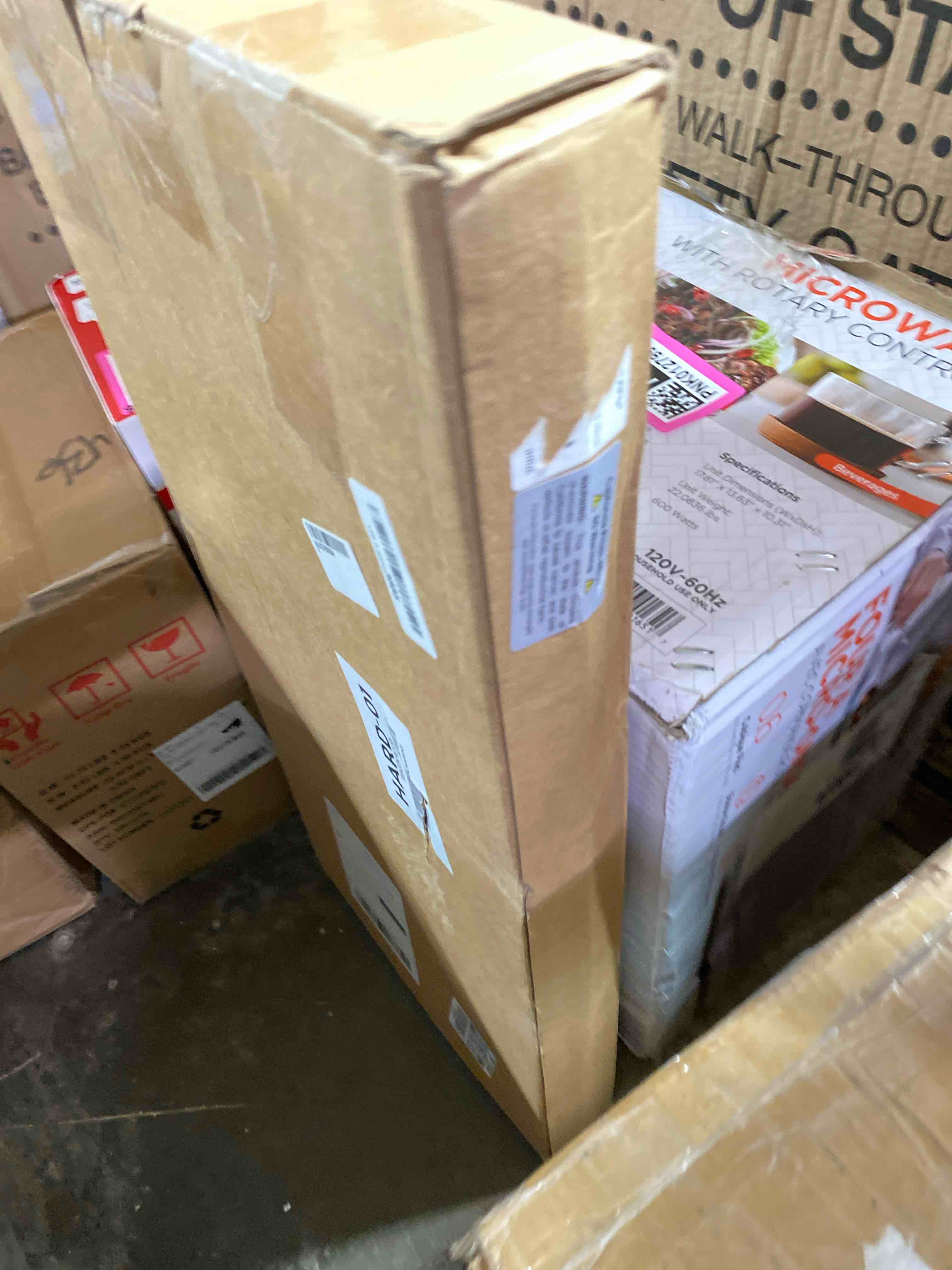 https://s3.amazonaws.com/lotting-images-prod/phillipi/PNK0127998_1728508020068.jpeg