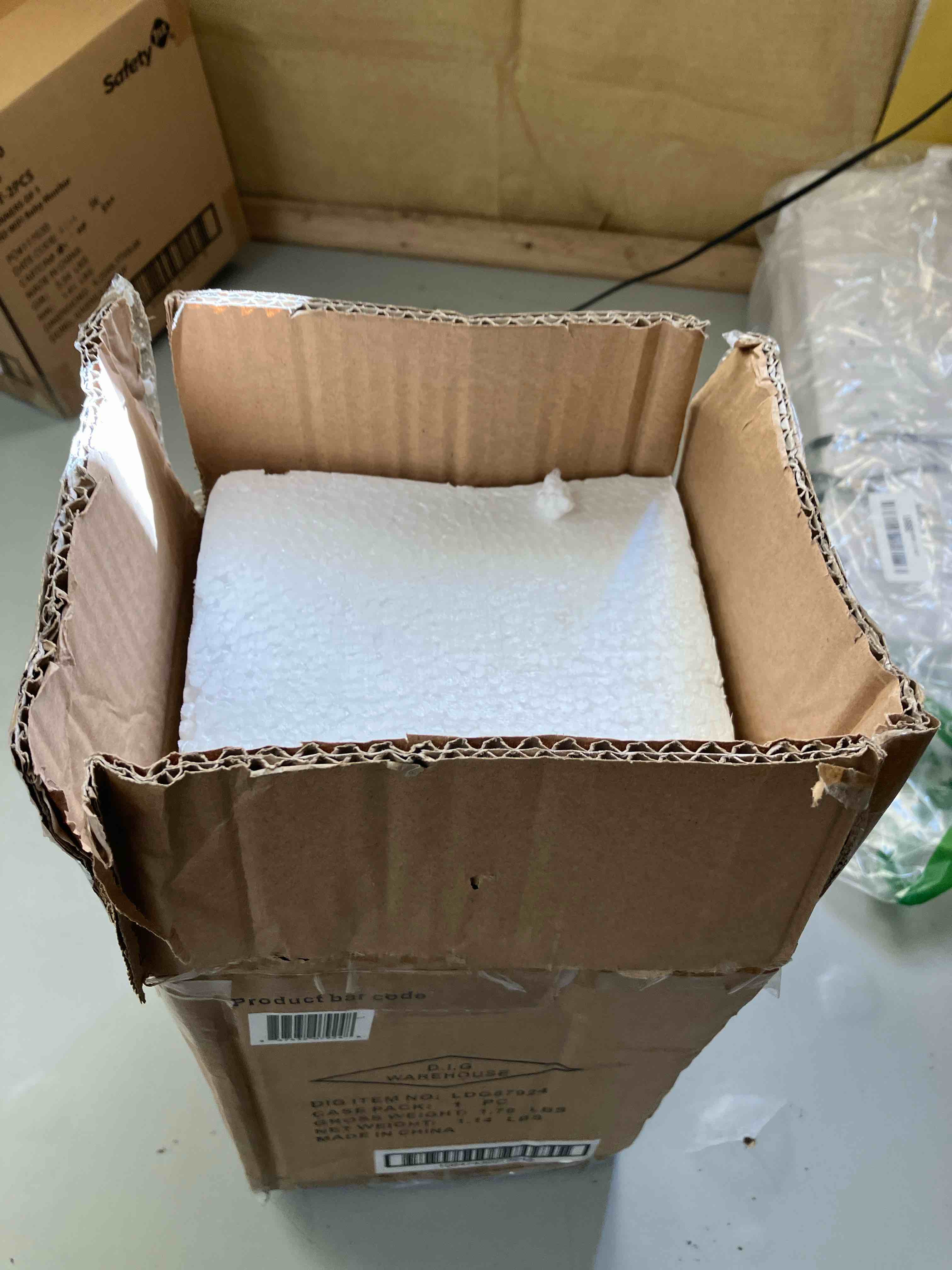 https://s3.amazonaws.com/lotting-images-prod/phillipi/PNK0128409_1726150485063.jpeg