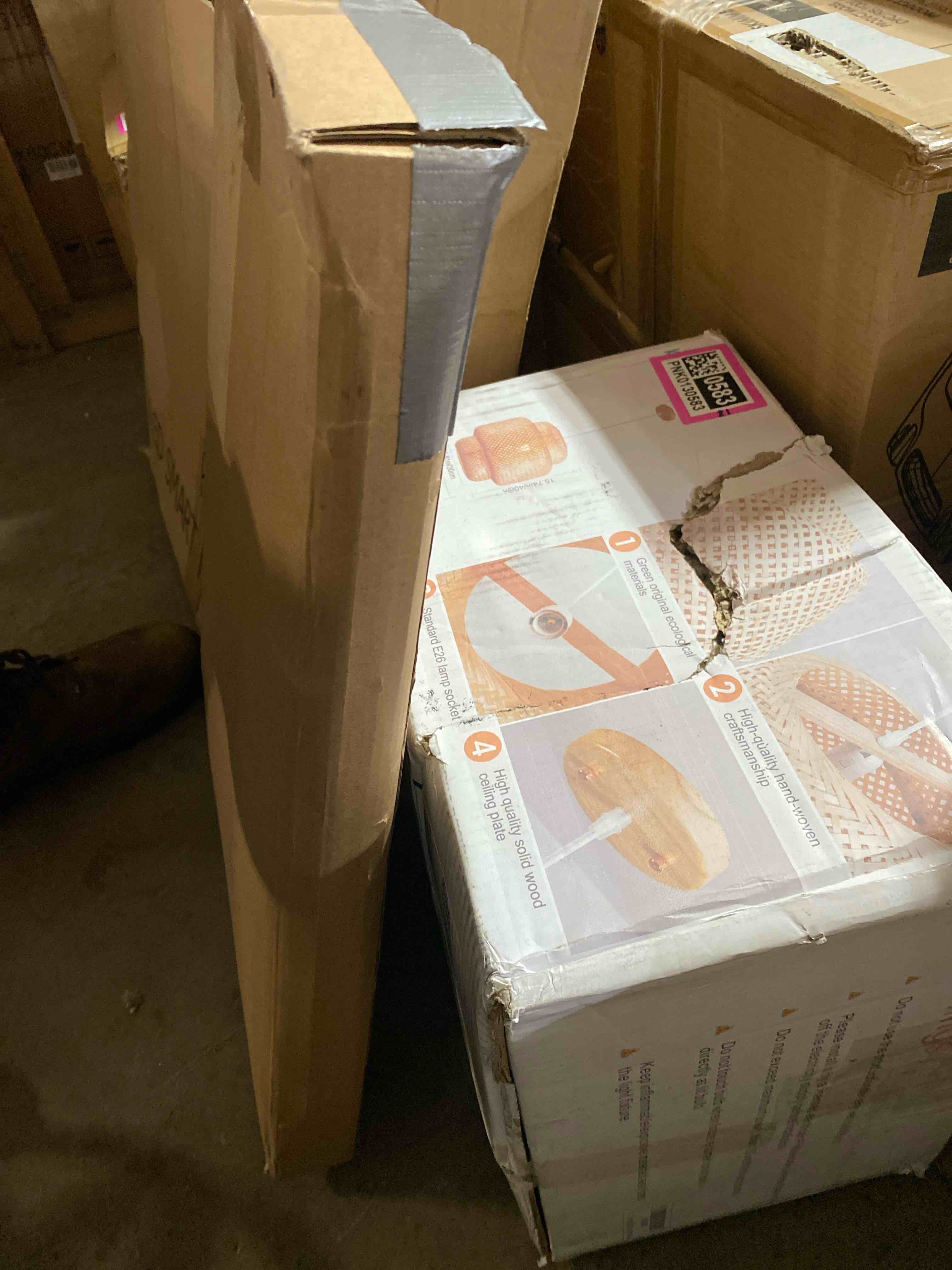 https://s3.amazonaws.com/lotting-images-prod/phillipi/PNK0130584_1727280583076.jpeg