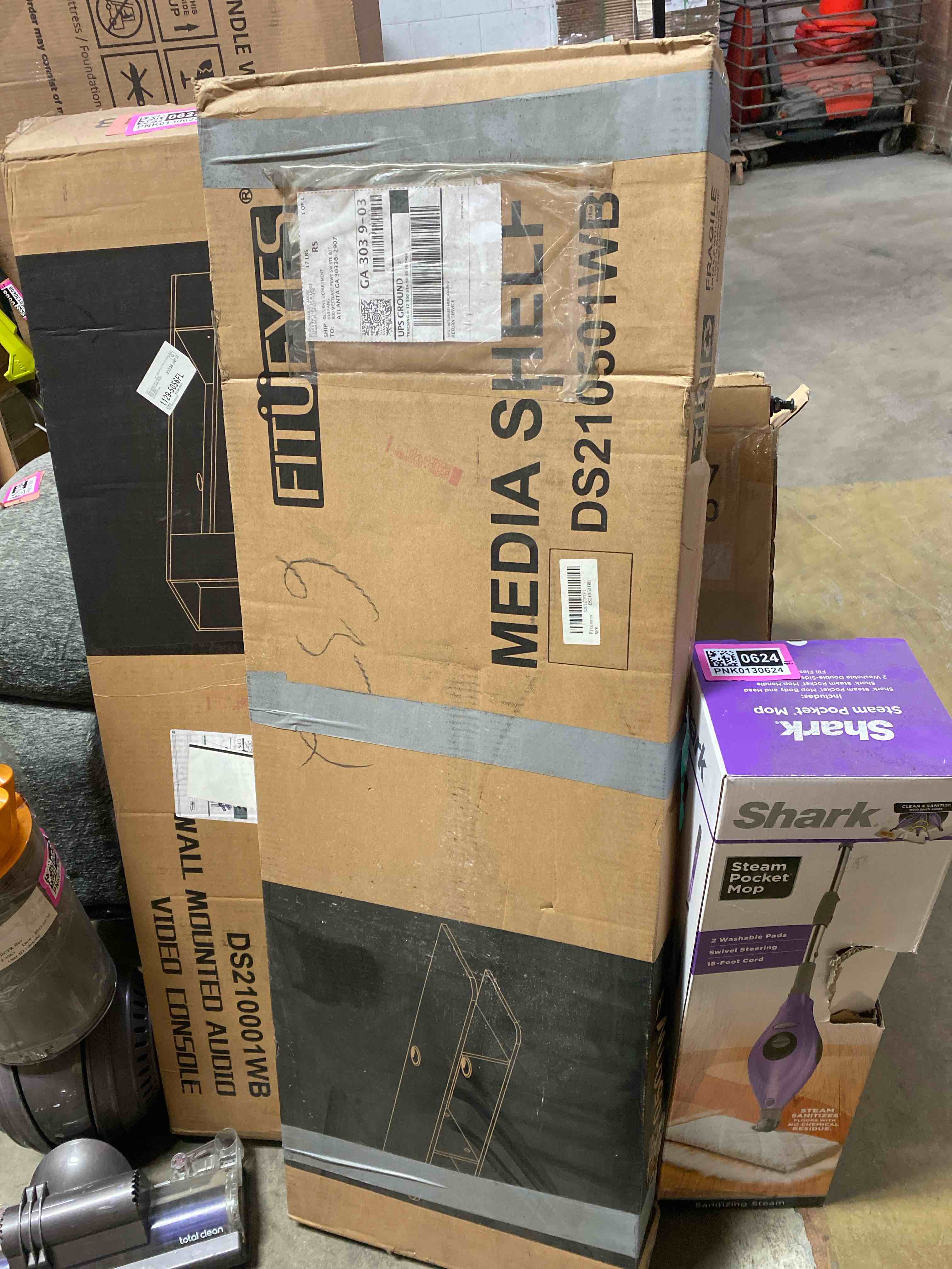 https://s3.amazonaws.com/lotting-images-prod/phillipi/PNK0130625_1727193885188.jpeg