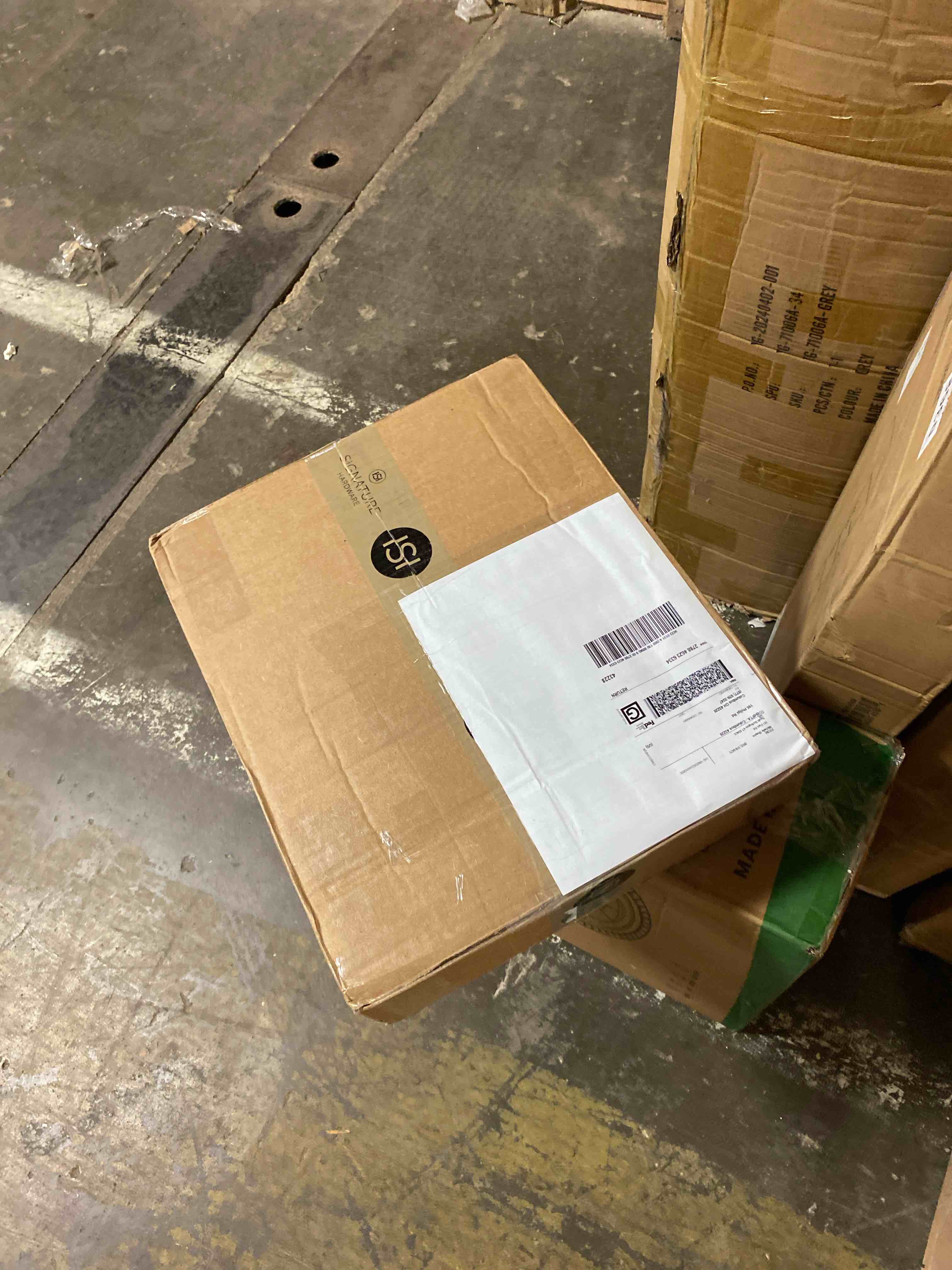 https://s3.amazonaws.com/lotting-images-prod/phillipi/PNK0131279_1726681791885.jpeg