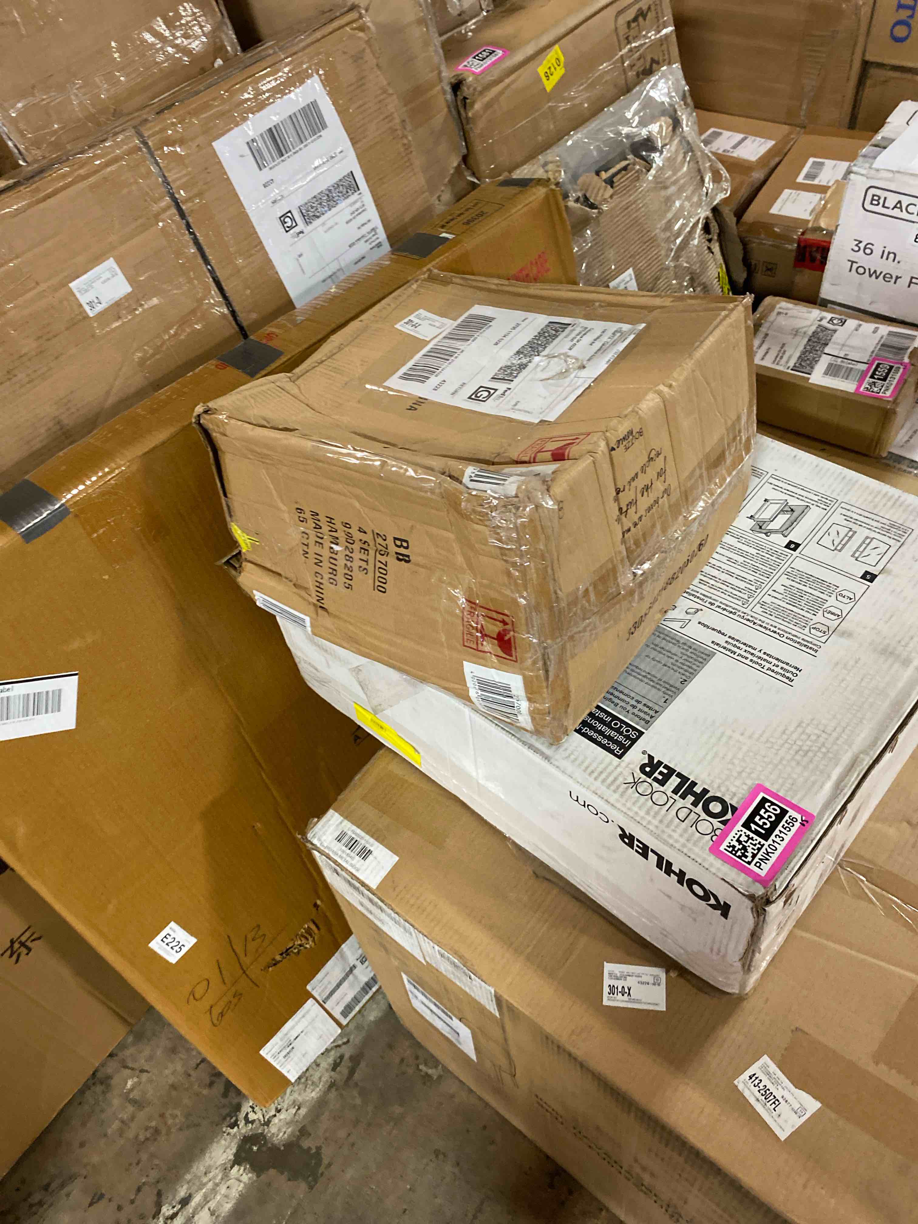 https://s3.amazonaws.com/lotting-images-prod/phillipi/PNK0131554_1726679549027.jpeg