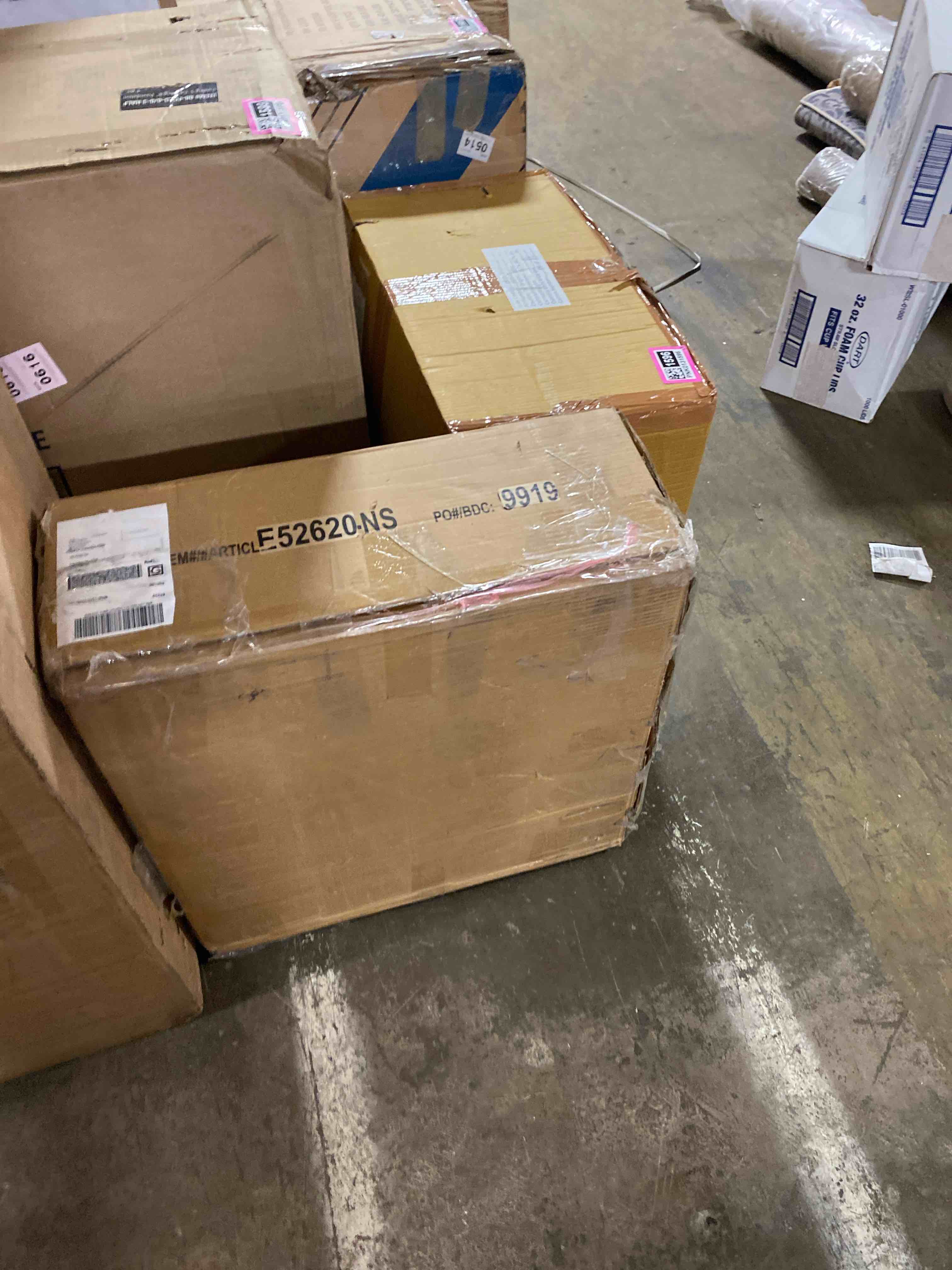 https://s3.amazonaws.com/lotting-images-prod/phillipi/PNK0131592_1726675339308.jpeg