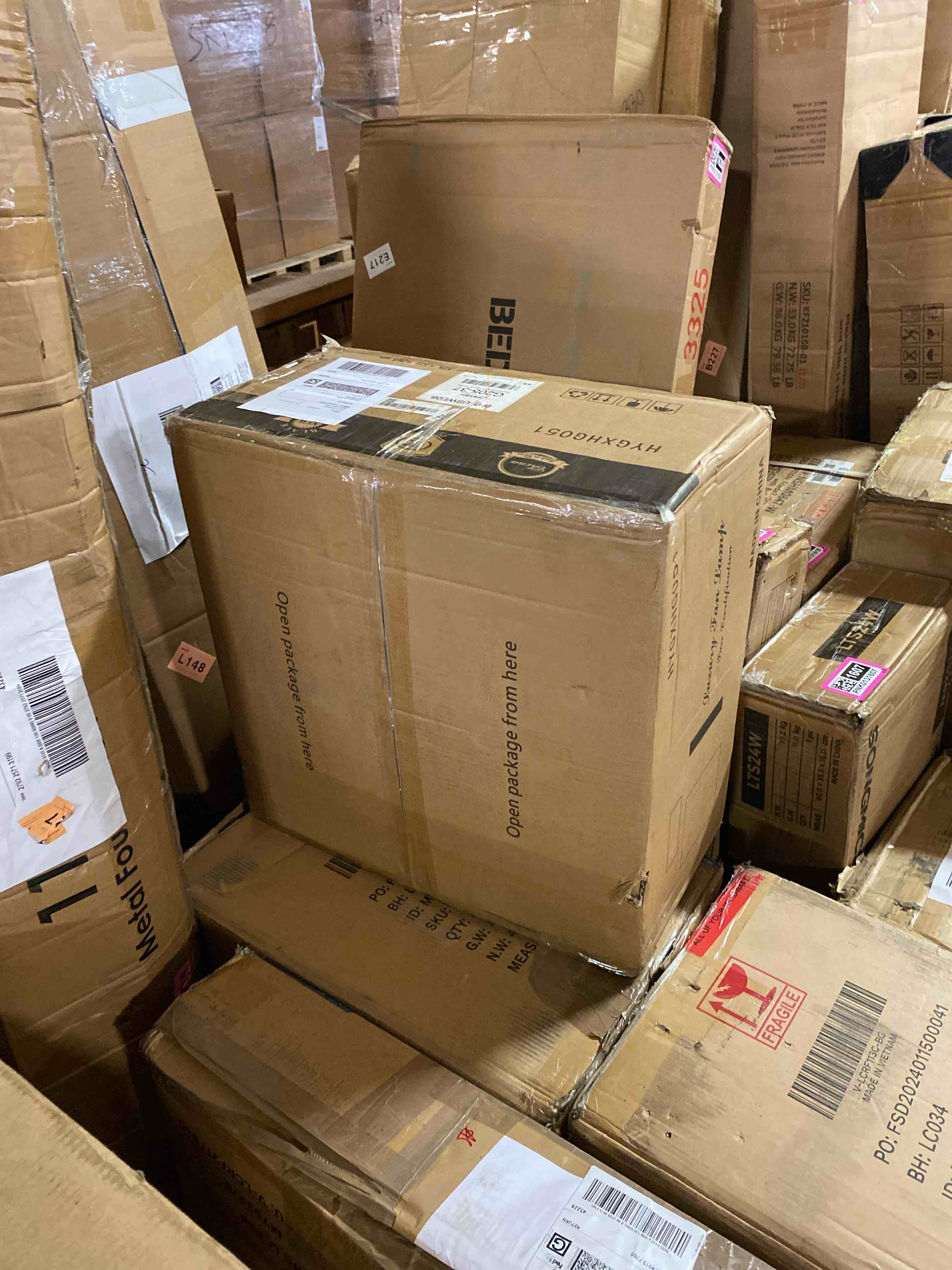 https://s3.amazonaws.com/lotting-images-prod/phillipi/PNK0131597_1726674884892.jpeg