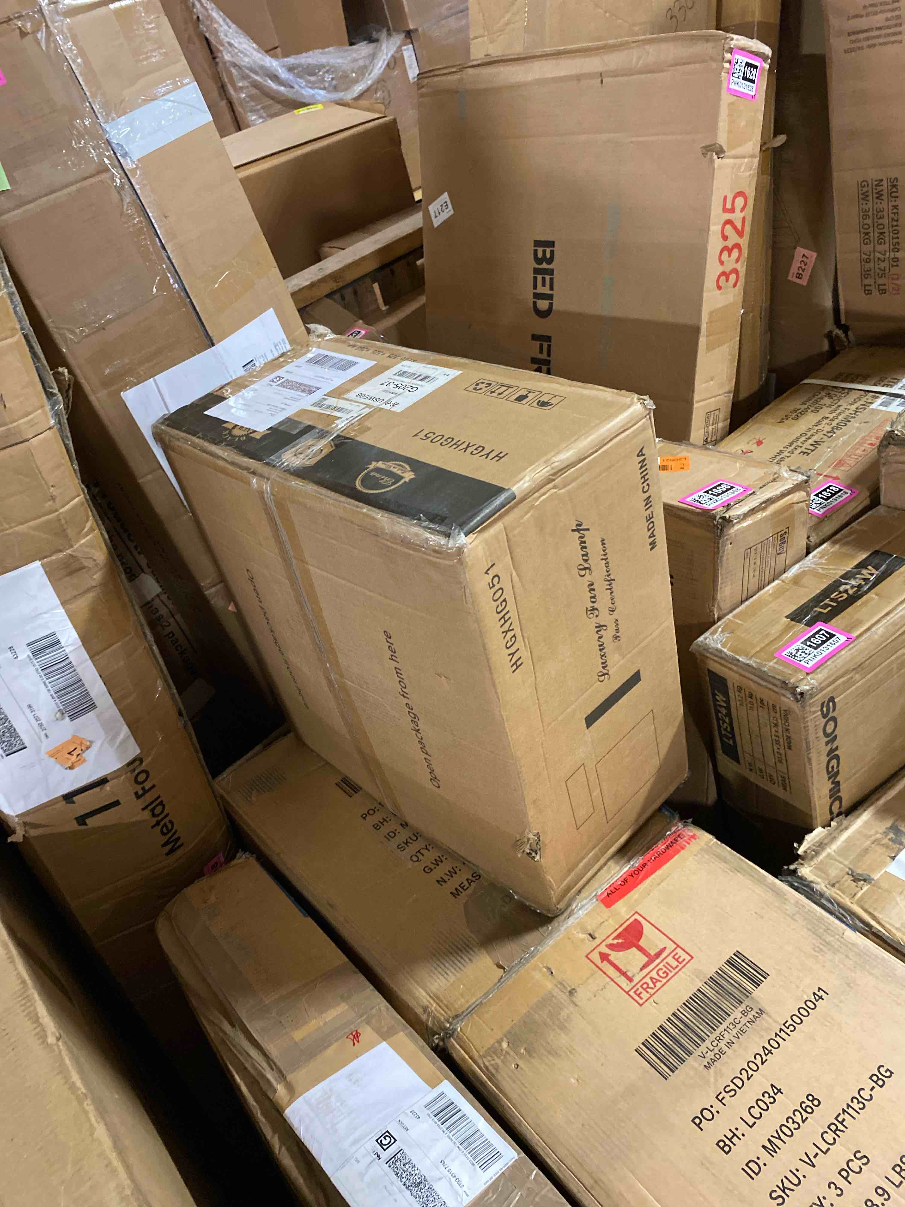 https://s3.amazonaws.com/lotting-images-prod/phillipi/PNK0131597_1726674886987.jpeg