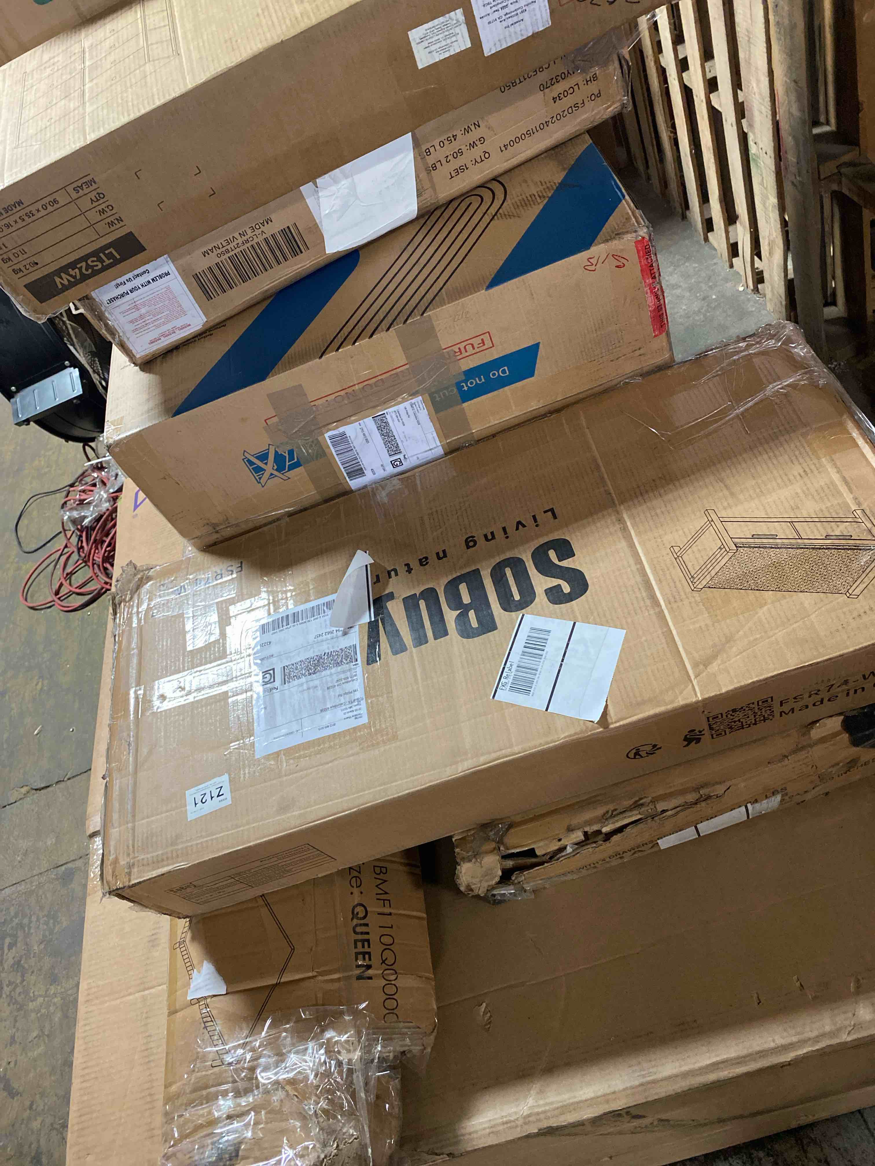 https://s3.amazonaws.com/lotting-images-prod/phillipi/PNK0131608_1726672998560.jpeg