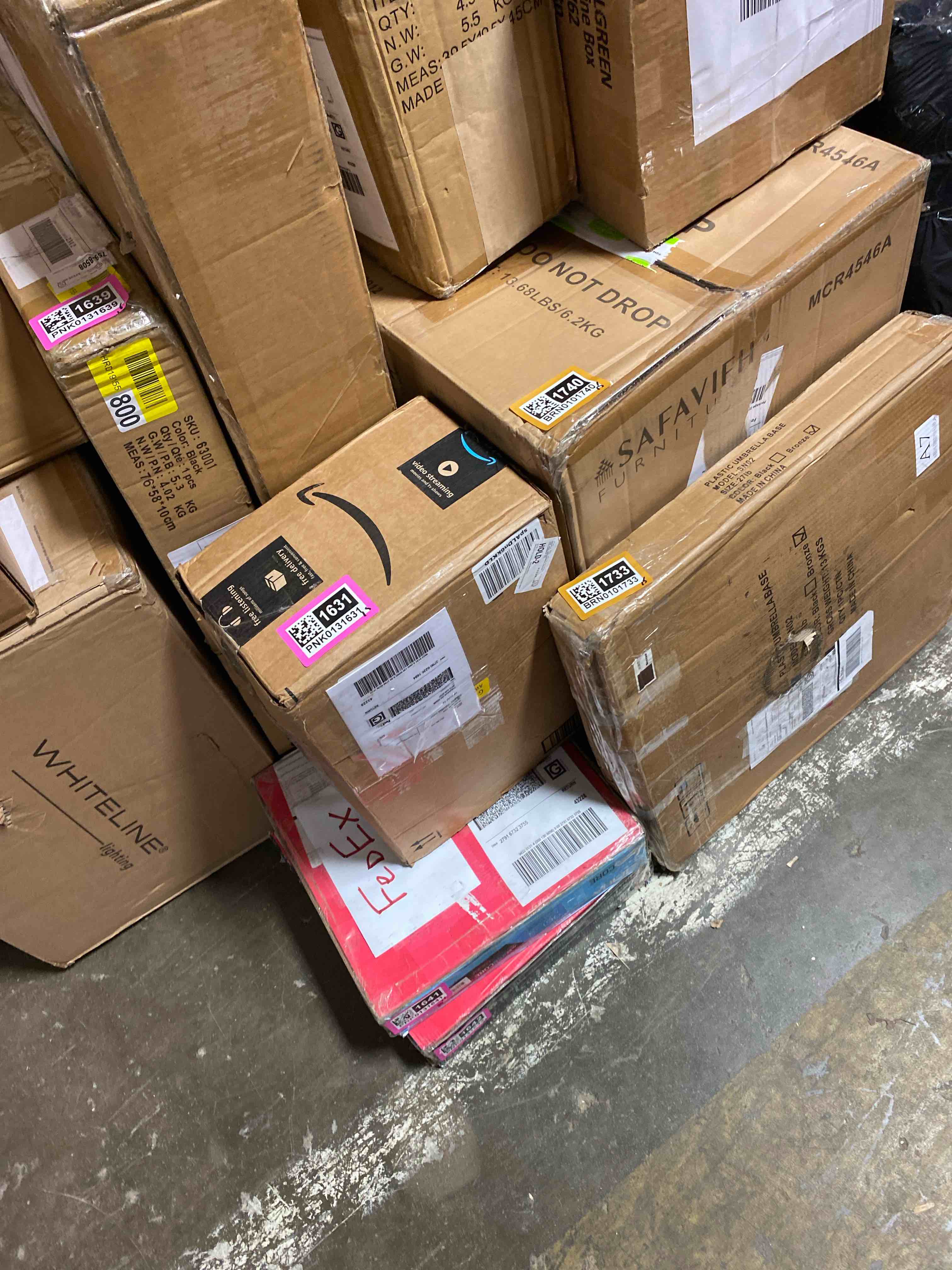 https://s3.amazonaws.com/lotting-images-prod/phillipi/PNK0131630_1726669748865.jpeg