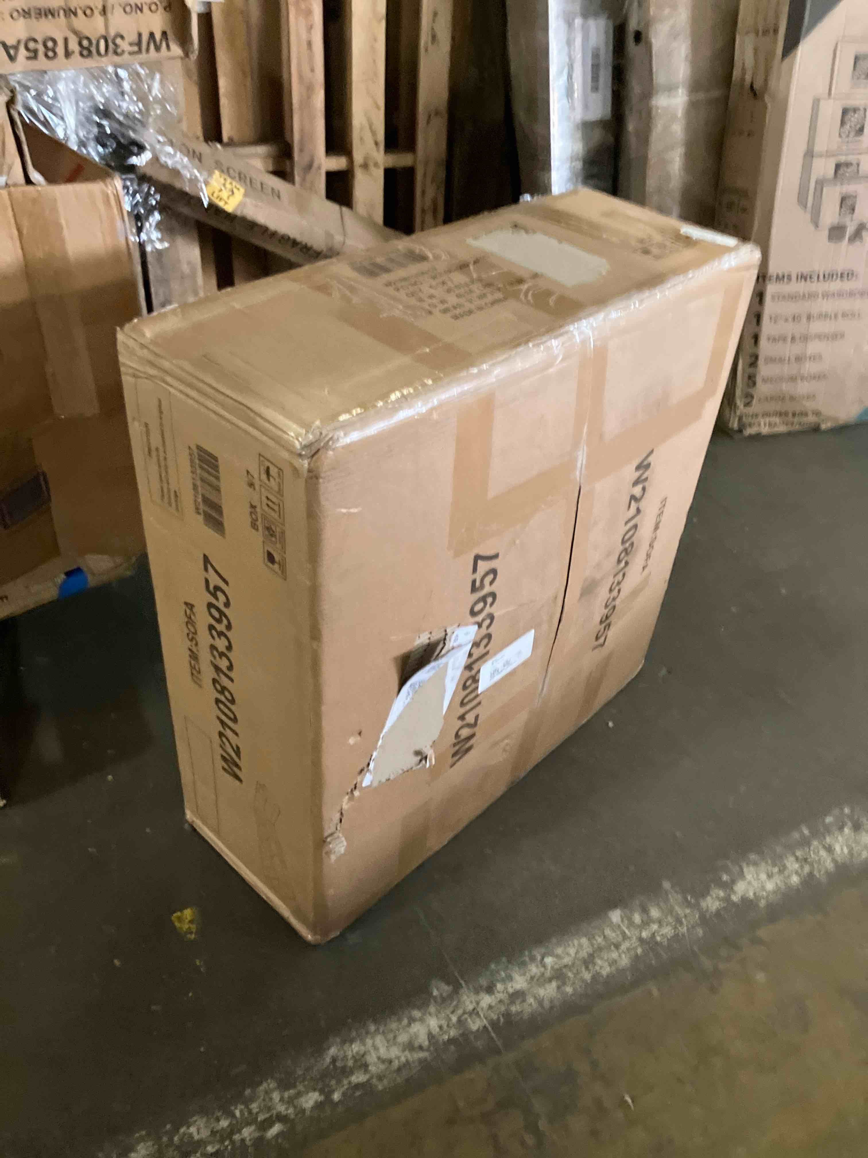 https://s3.amazonaws.com/lotting-images-prod/phillipi/PNK0131692_1726601834990.jpeg