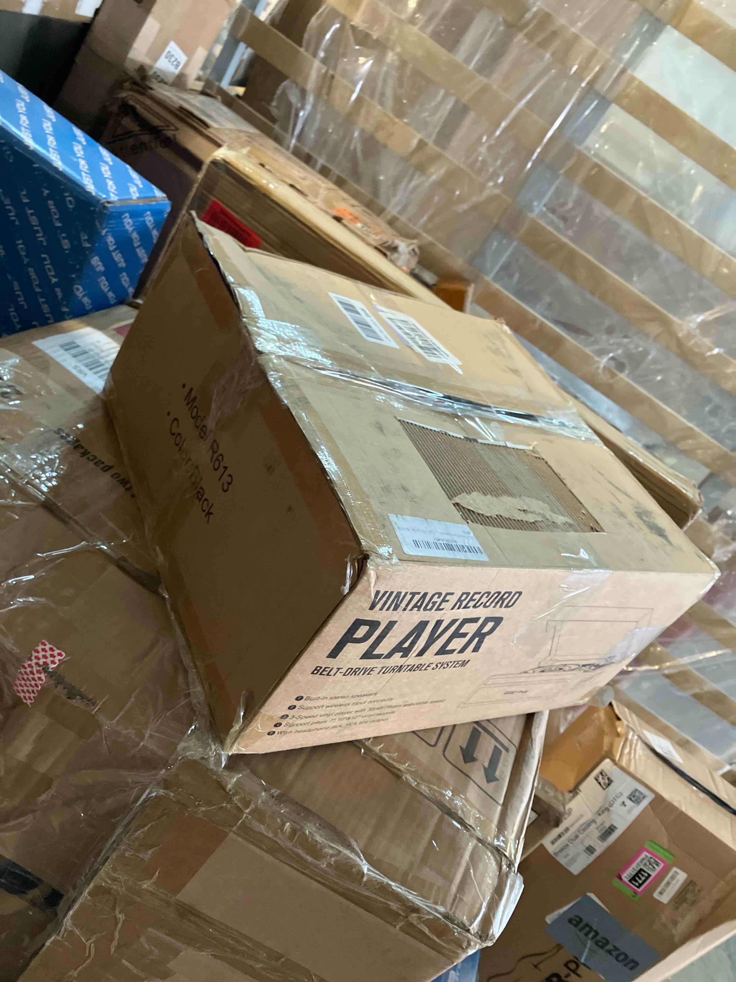 https://s3.amazonaws.com/lotting-images-prod/phillipi/PNK0131769_1726519757139.jpeg