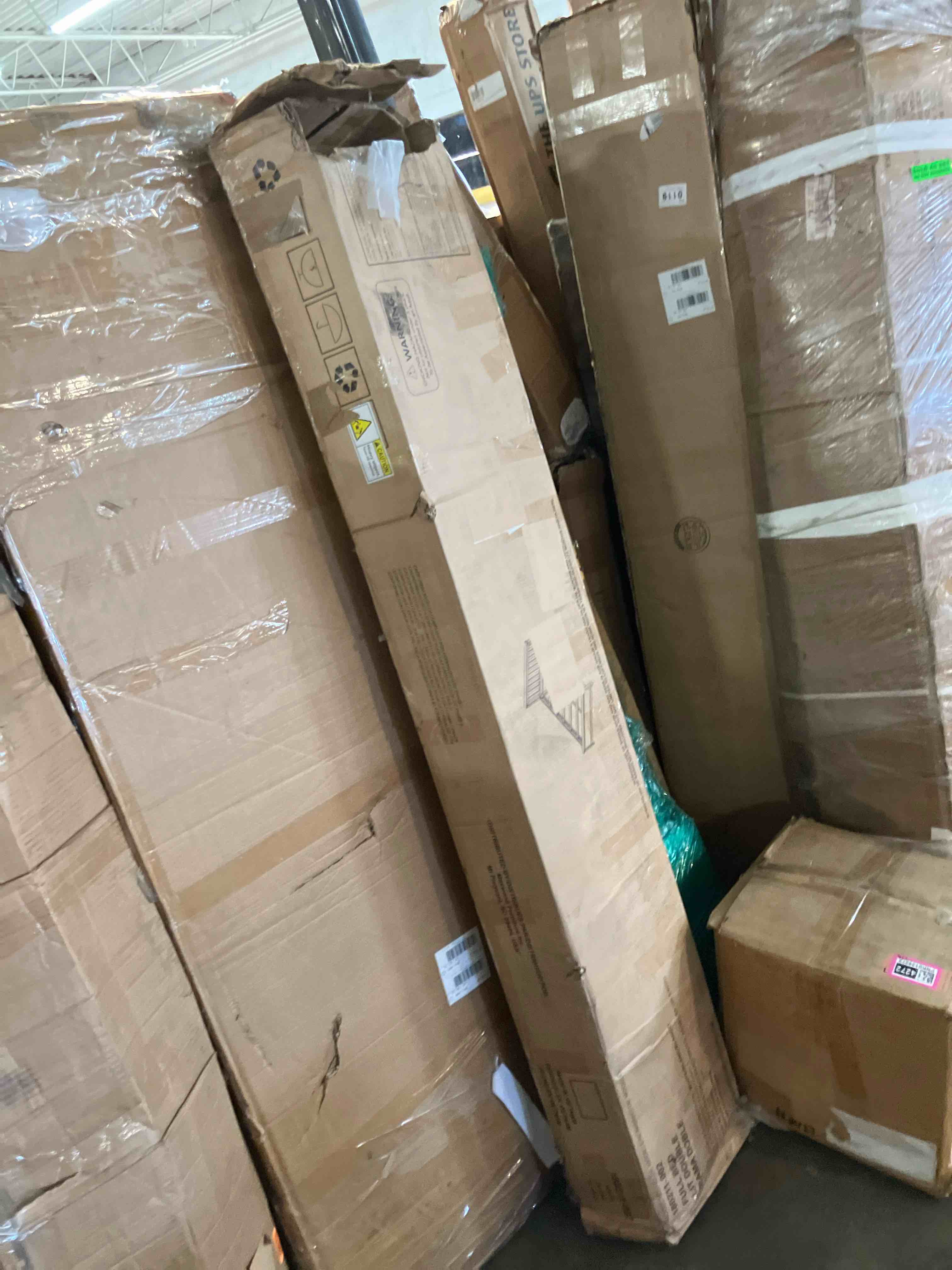 https://s3.amazonaws.com/lotting-images-prod/phillipi/PNK0134271_1728314591289.jpeg