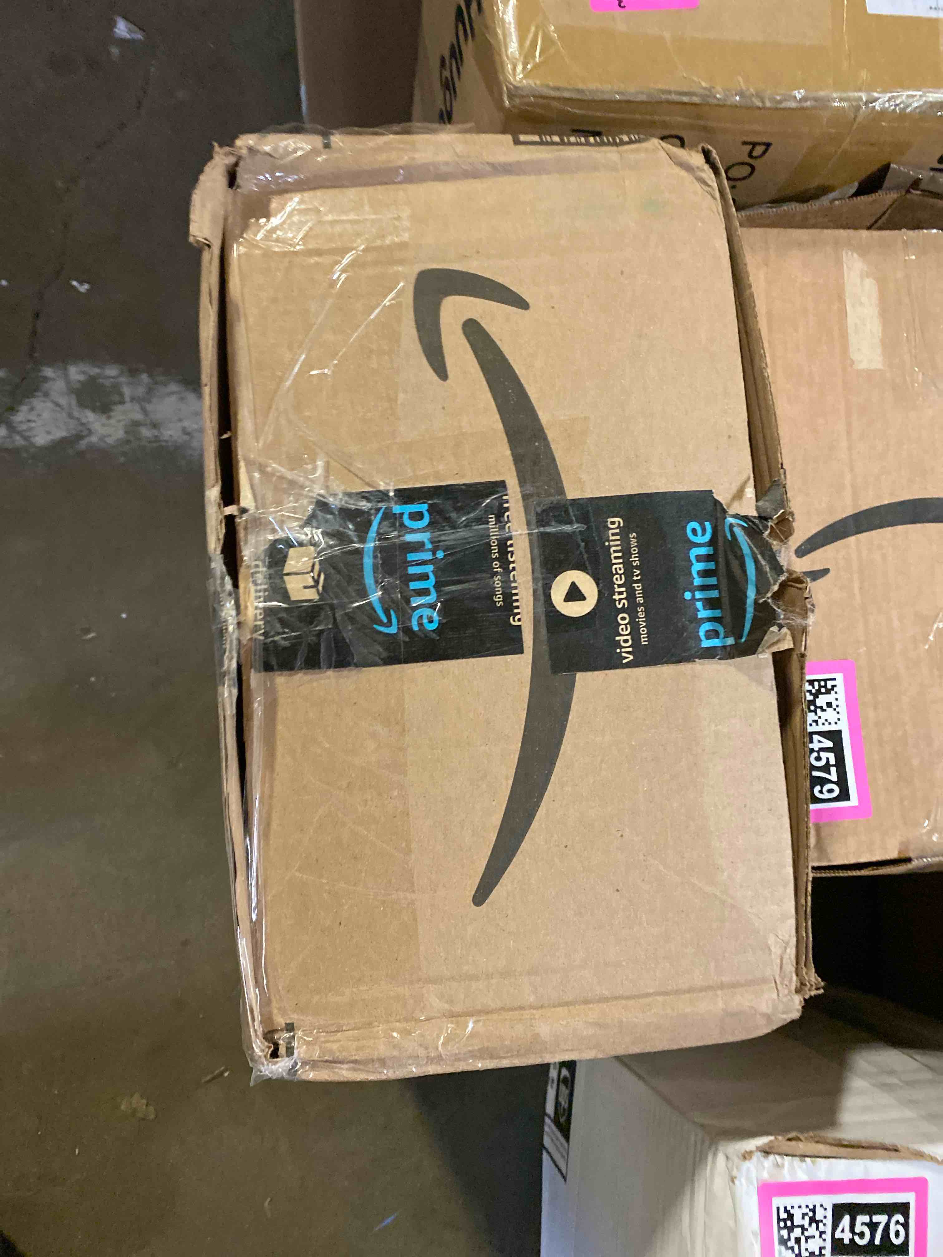 https://s3.amazonaws.com/lotting-images-prod/phillipi/PNK0134581_1727989794593.jpeg