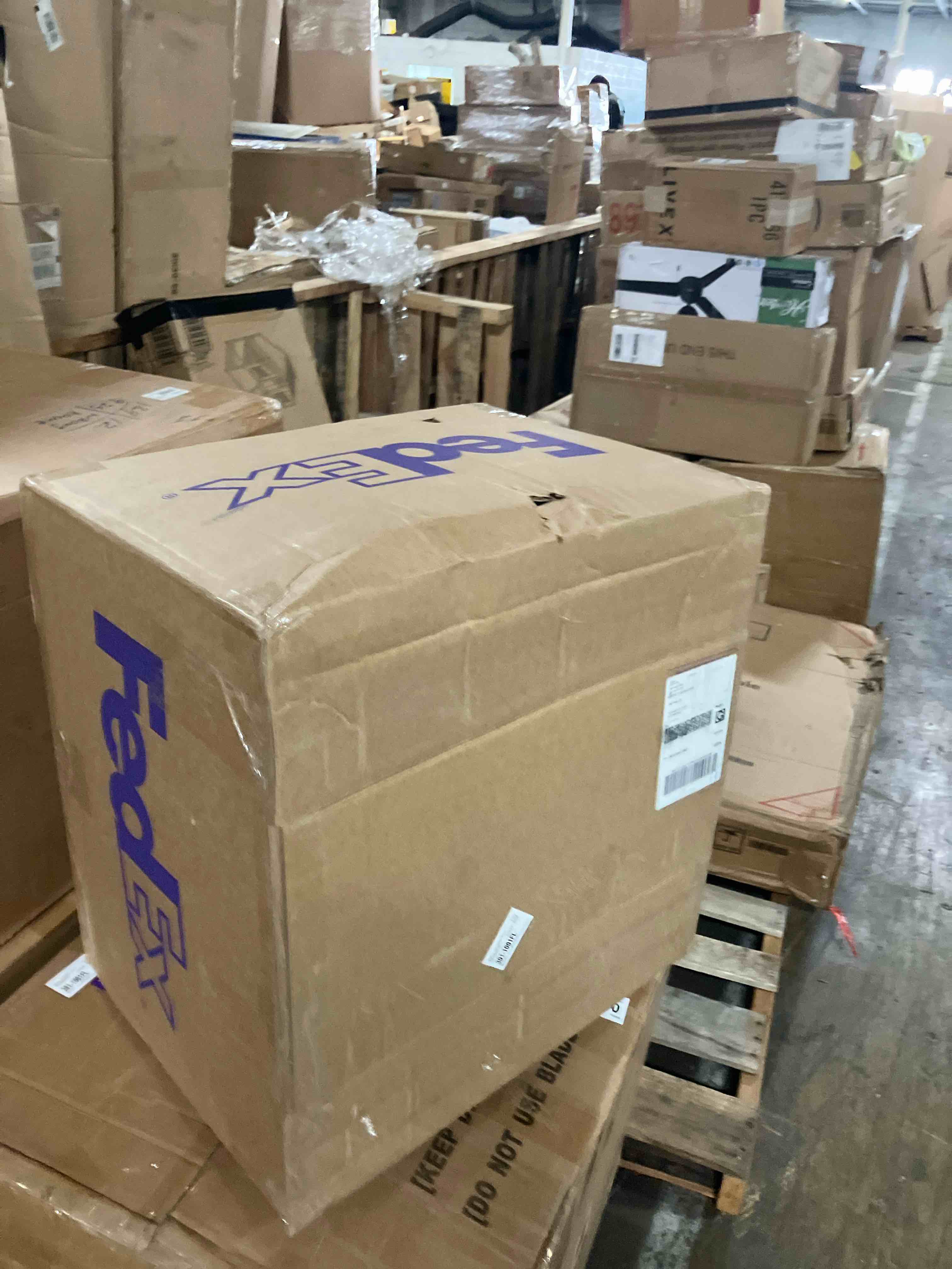 https://s3.amazonaws.com/lotting-images-prod/phillipi/PNK0134886_1727982713654.jpeg