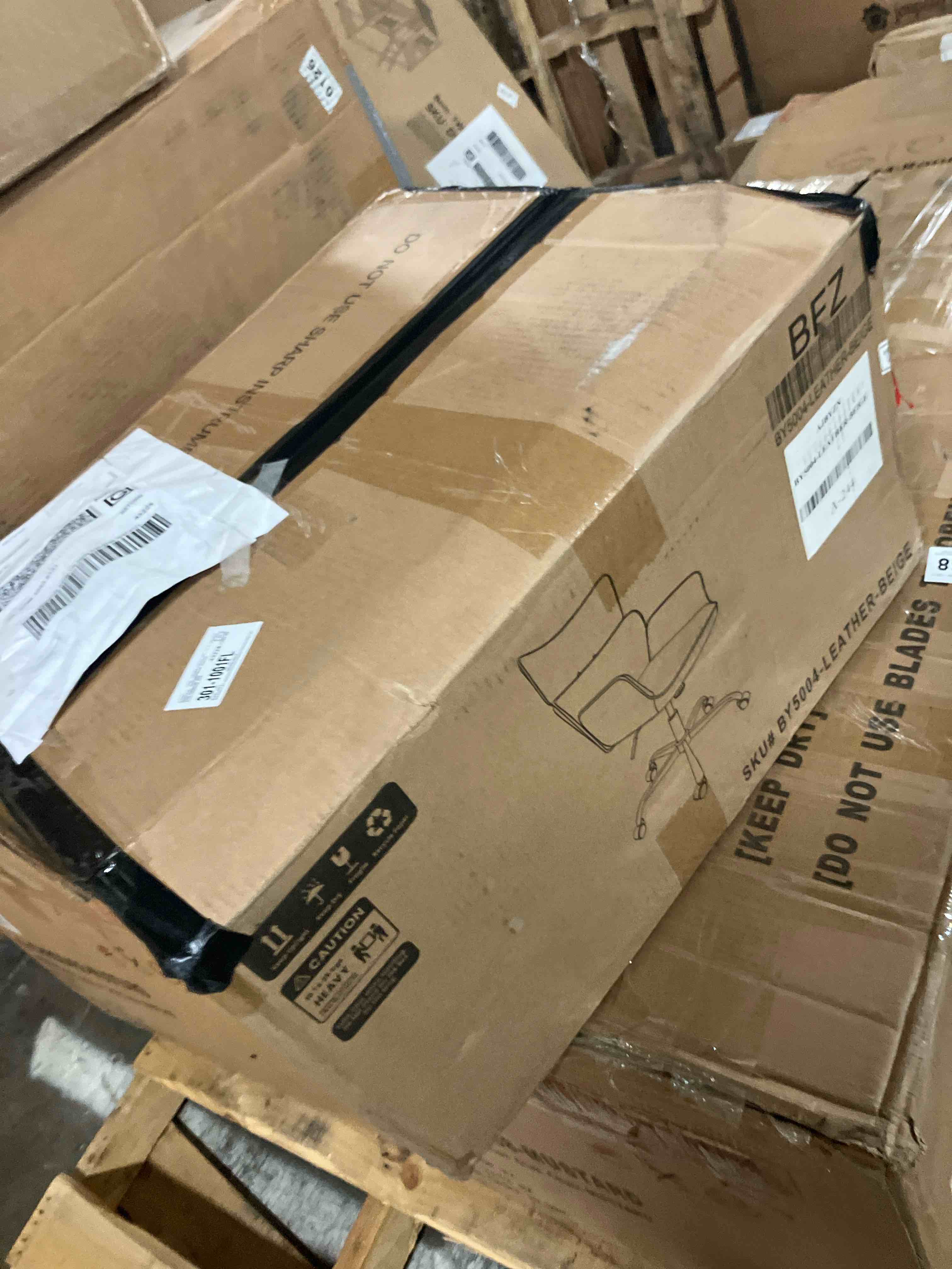 https://s3.amazonaws.com/lotting-images-prod/phillipi/PNK0134887_1727982636263.jpeg