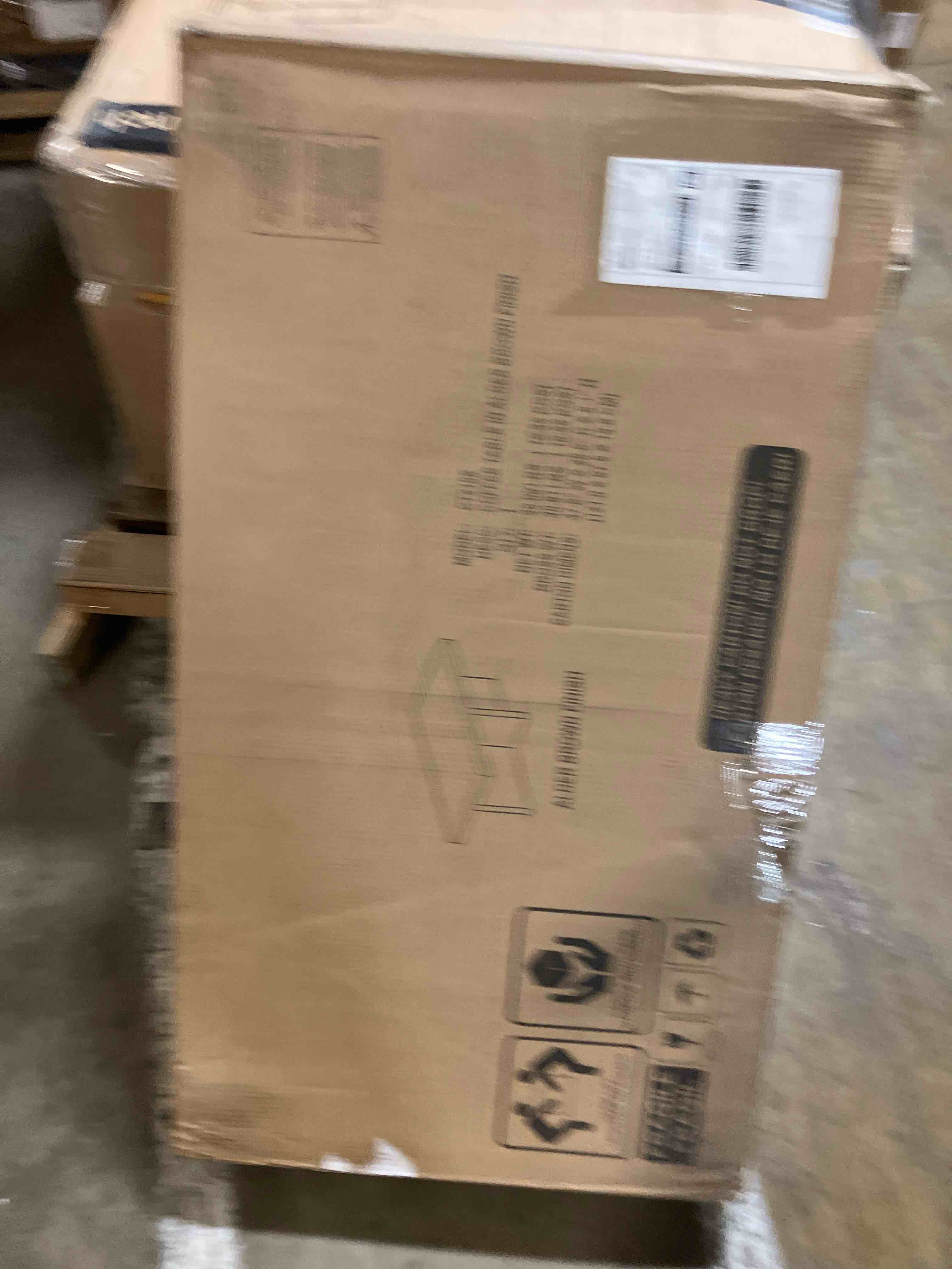 https://s3.amazonaws.com/lotting-images-prod/phillipi/PNK0134955_1727970027445.jpeg