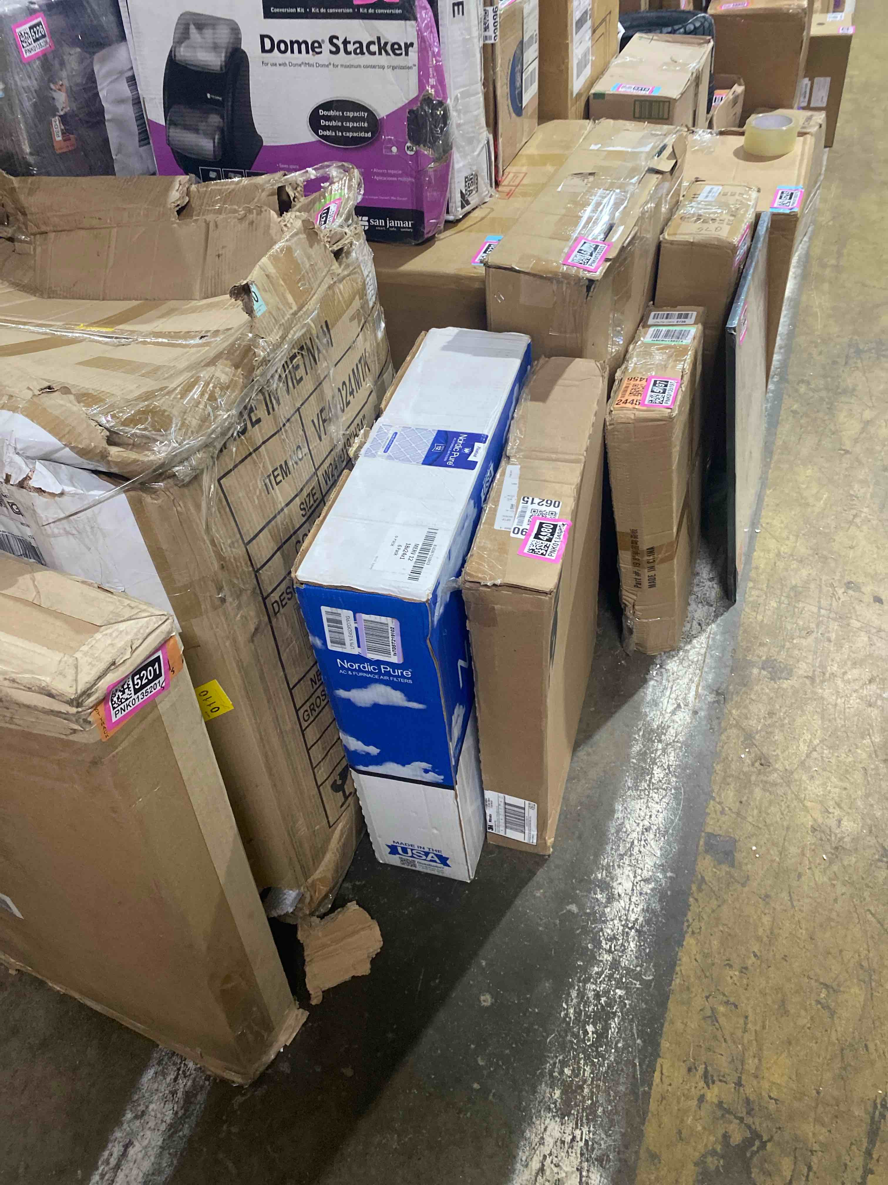 https://s3.amazonaws.com/lotting-images-prod/phillipi/PNK0134978_1727794550363.jpeg