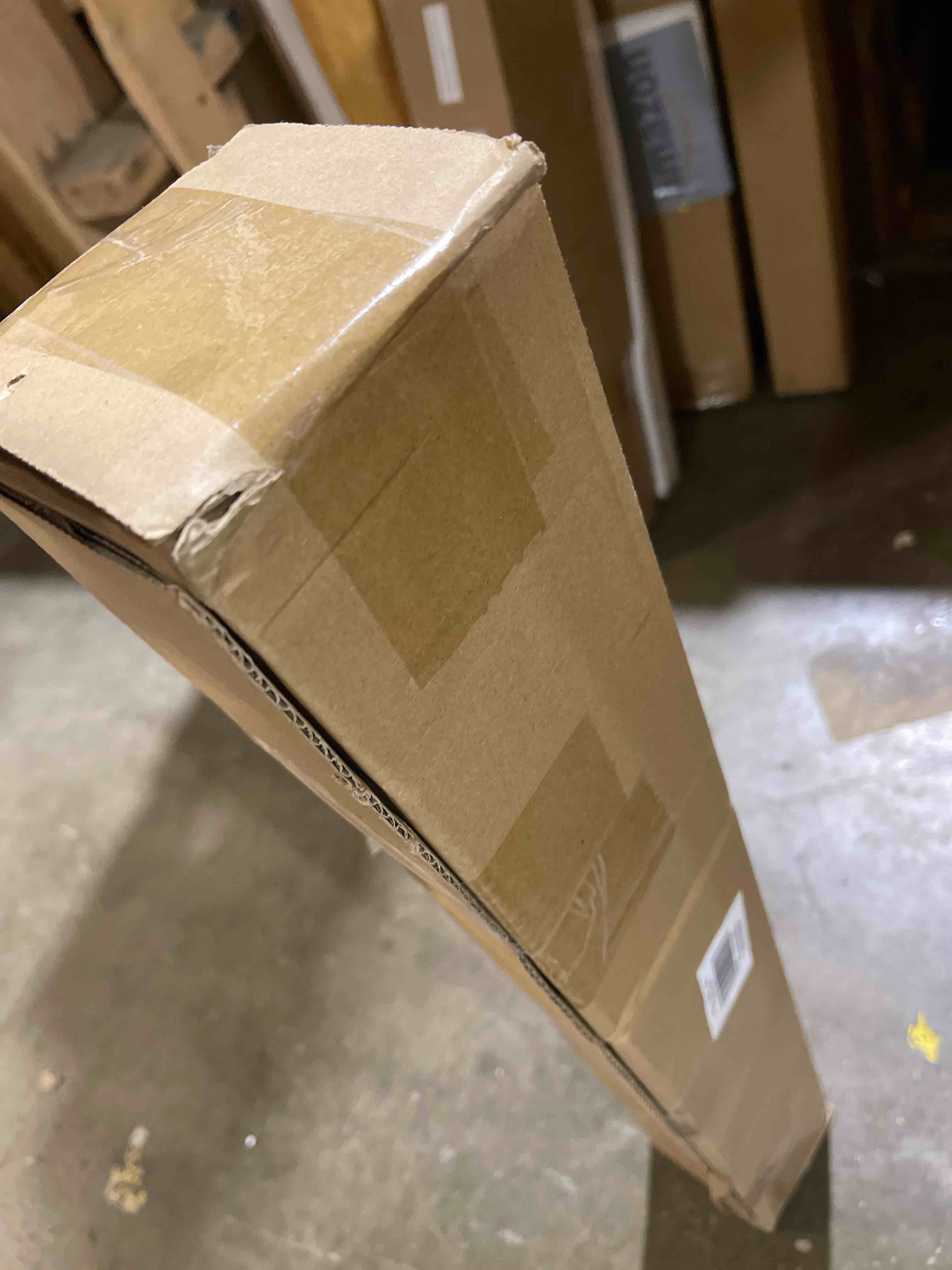 https://s3.amazonaws.com/lotting-images-prod/phillipi/PNK0135307_1727709414019.jpeg