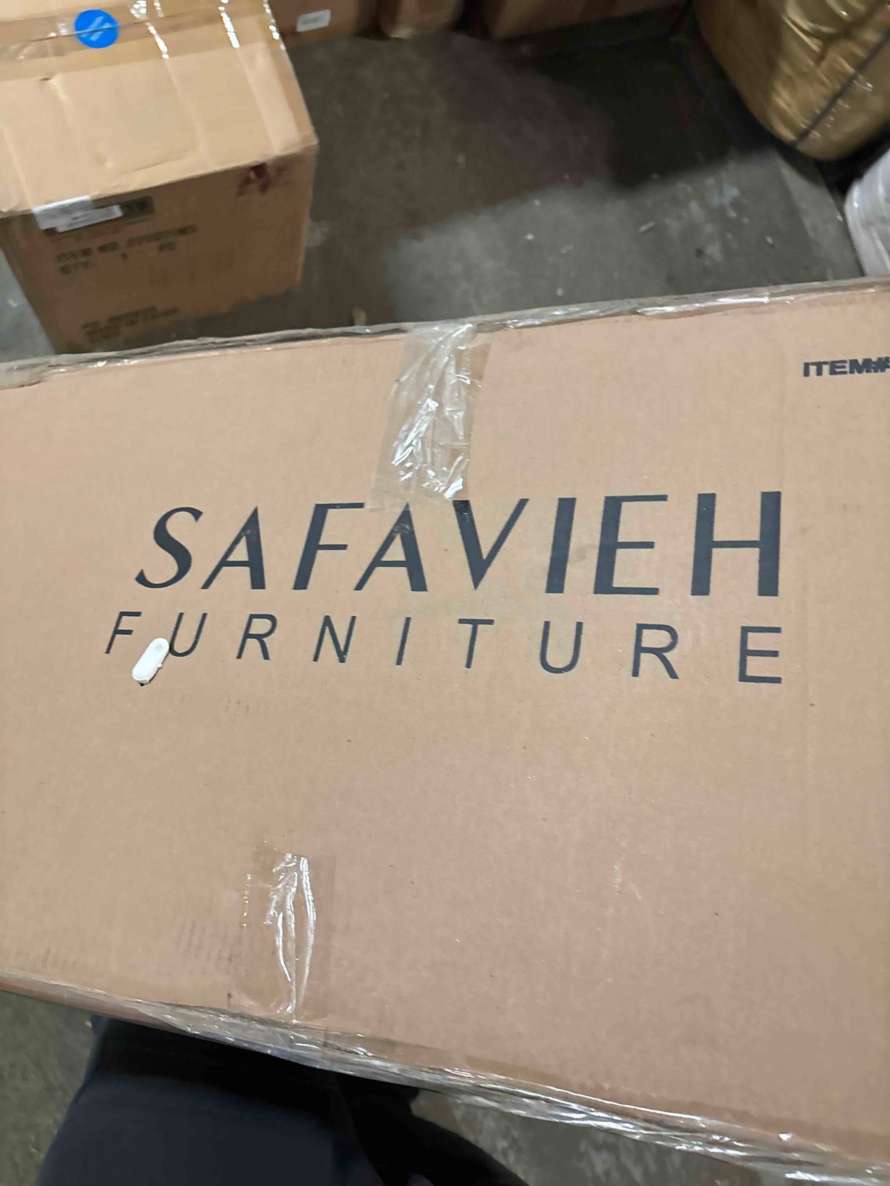 https://s3.amazonaws.com/lotting-images-prod/phillipi/PNK0399468_1740158237023.jpeg