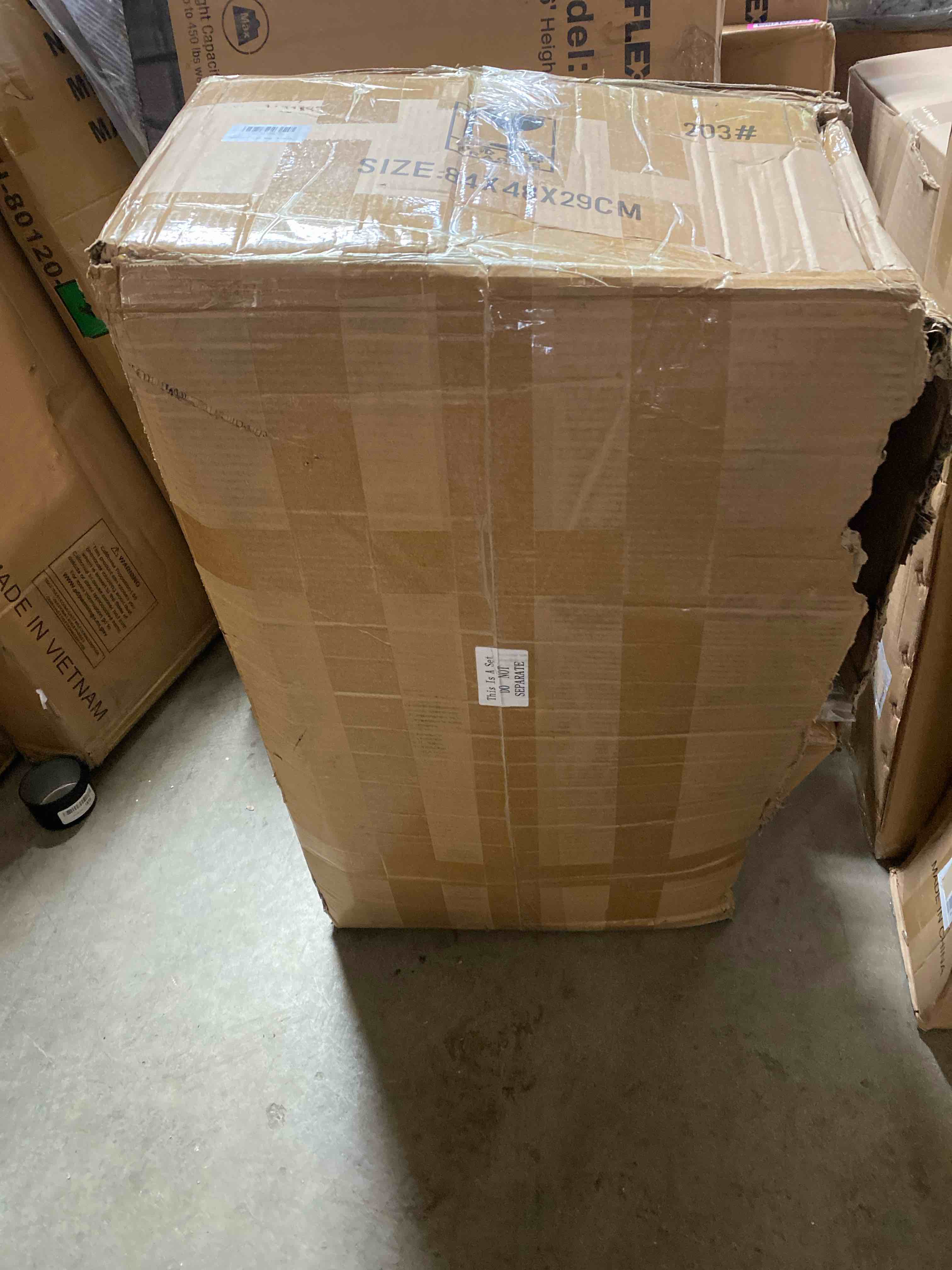 https://s3.amazonaws.com/lotting-images-prod/phillipi/PNK0399793_1739904217981.jpeg