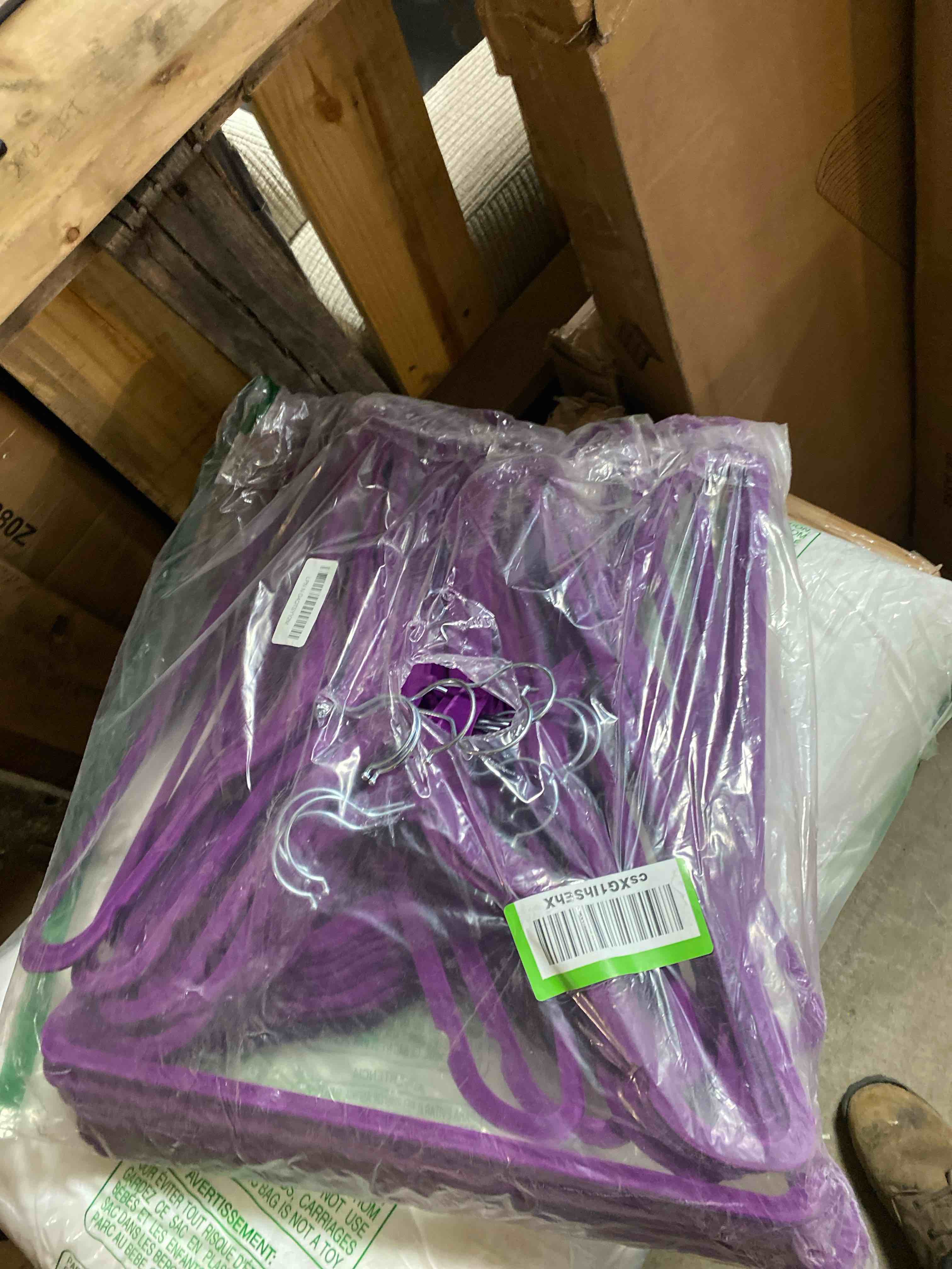 https://s3.amazonaws.com/lotting-images-prod/phillipi/PNK0399795_1739904511750.jpeg