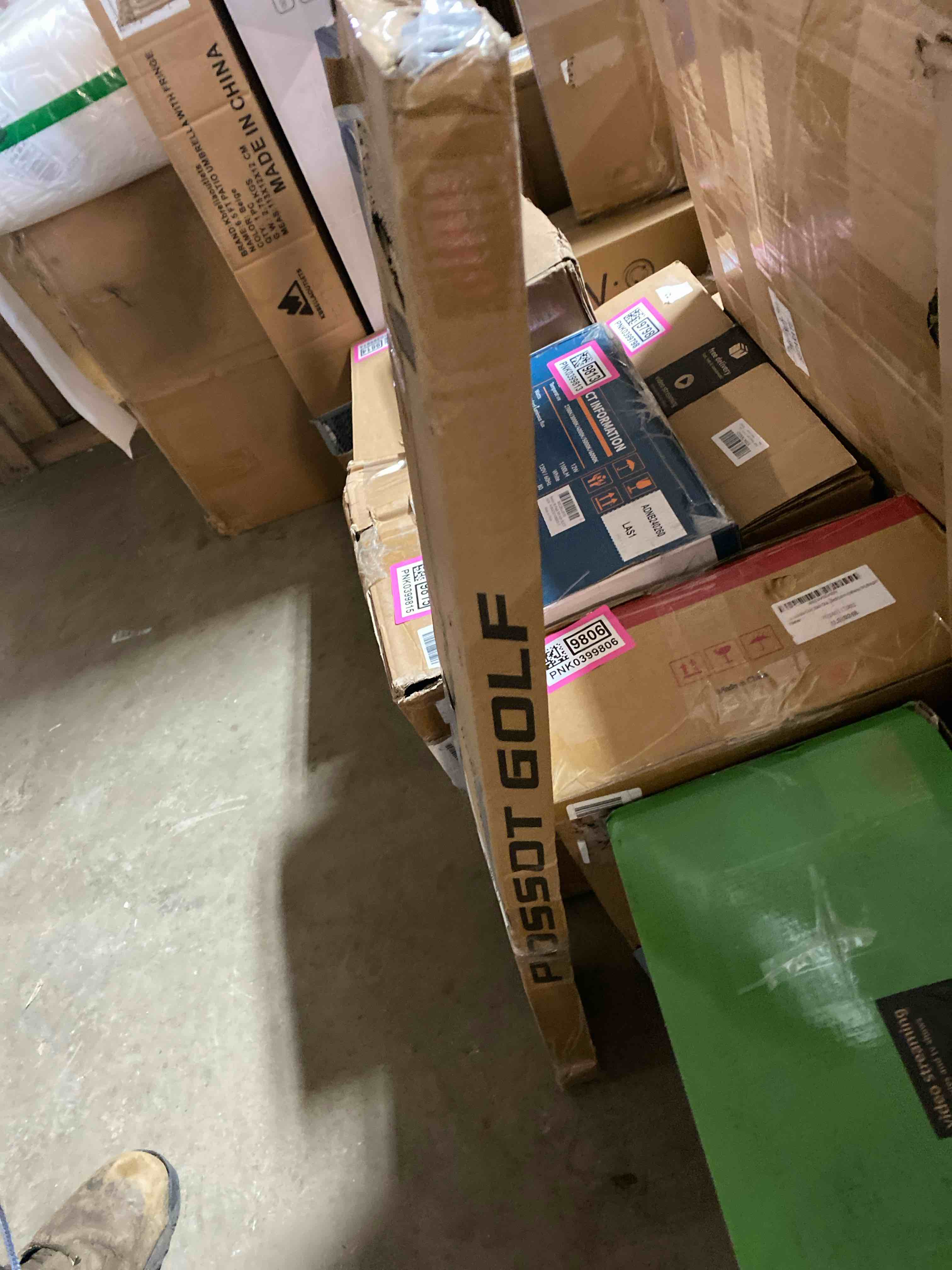 https://s3.amazonaws.com/lotting-images-prod/phillipi/PNK0399817_1739907671587.jpeg