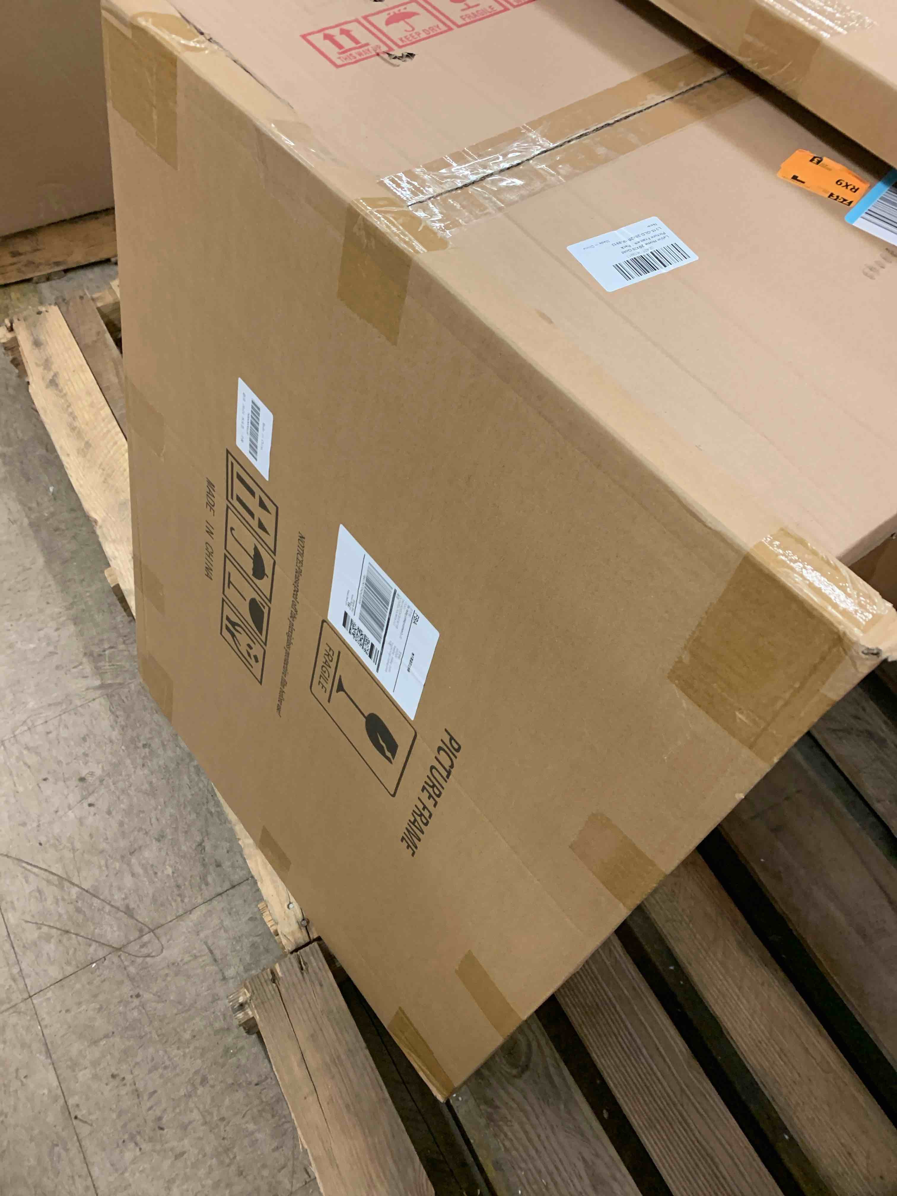https://s3.amazonaws.com/lotting-images-prod/phillipi/PNK0400280_1744208332208.jpeg