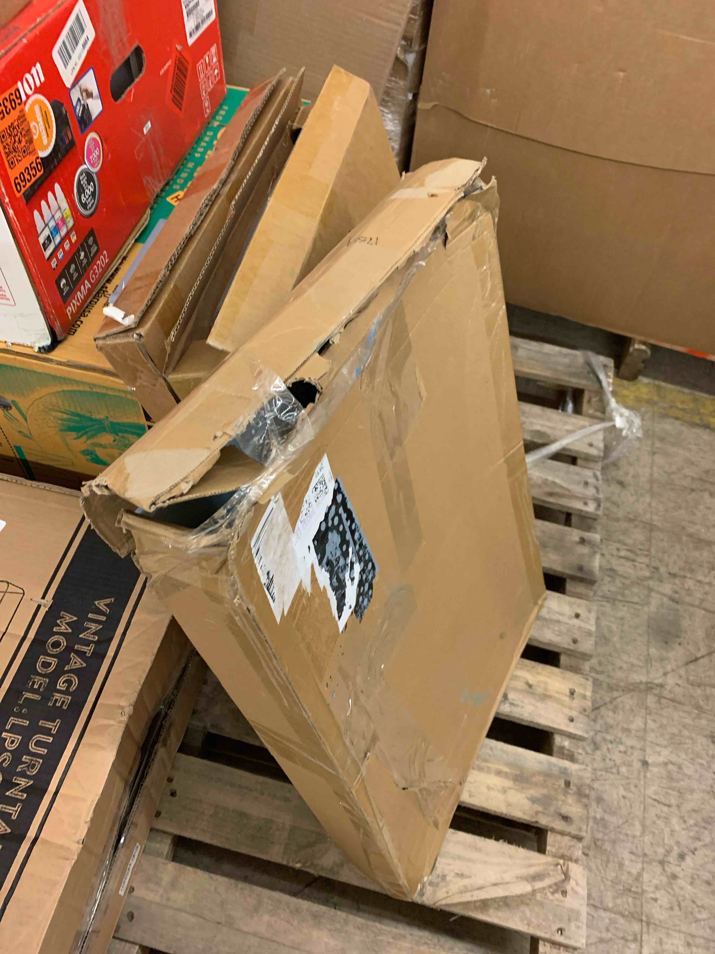 https://s3.amazonaws.com/lotting-images-prod/phillipi/PNK0401497_1739982100968.jpeg