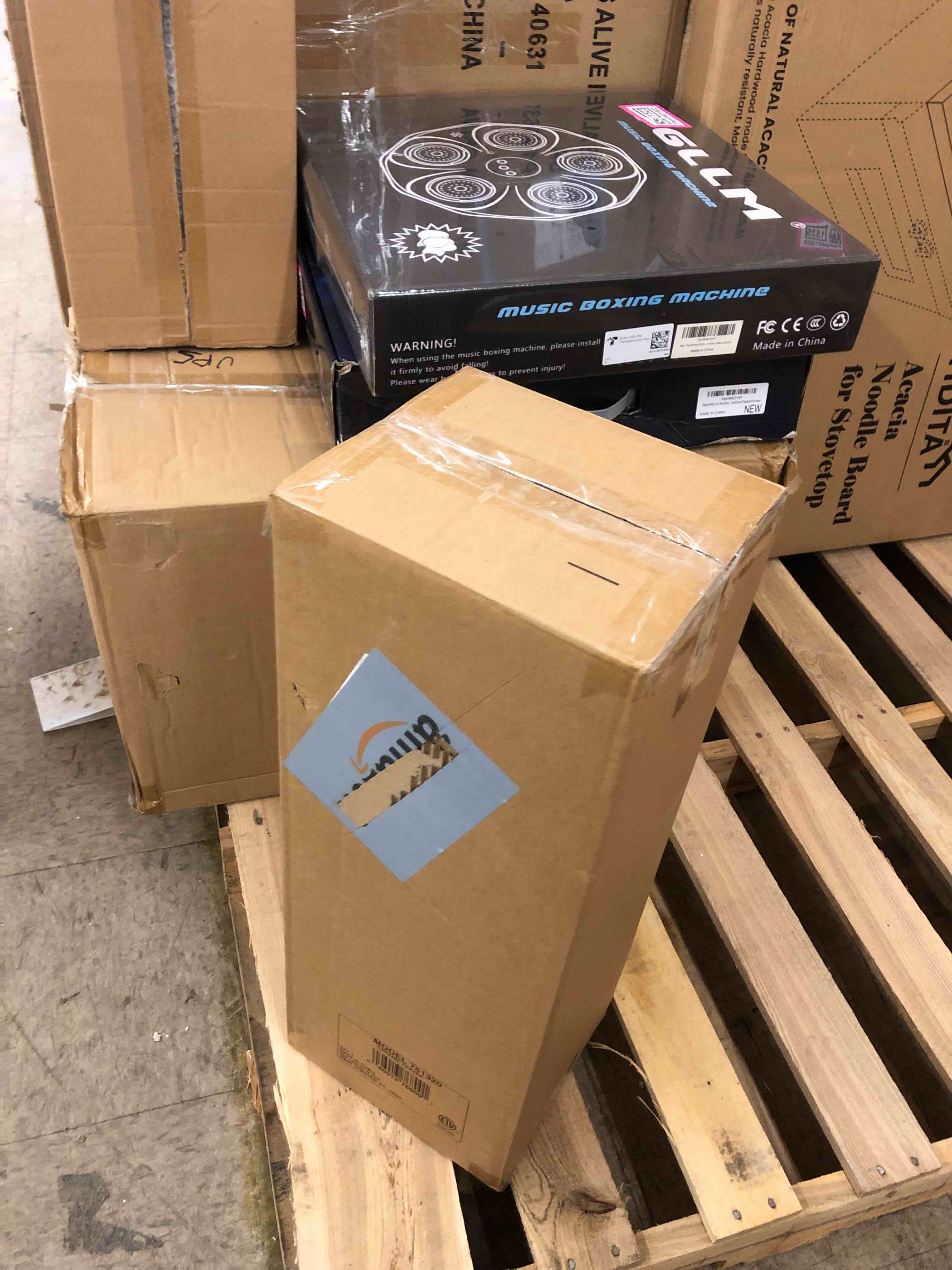 https://s3.amazonaws.com/lotting-images-prod/phillipi/PNK0401519_1739977780727.jpeg