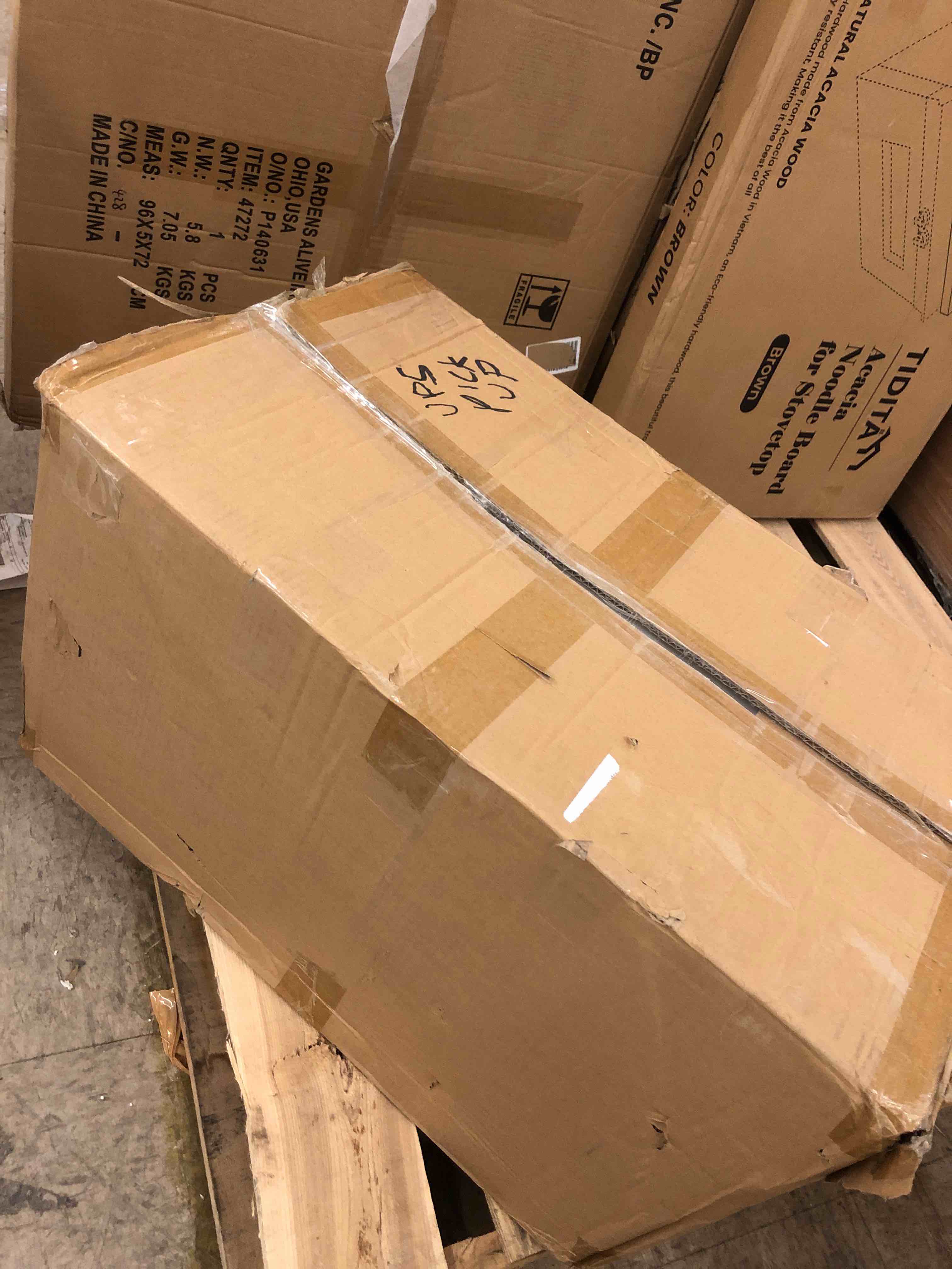 https://s3.amazonaws.com/lotting-images-prod/phillipi/PNK0401521_1739977552749.jpeg