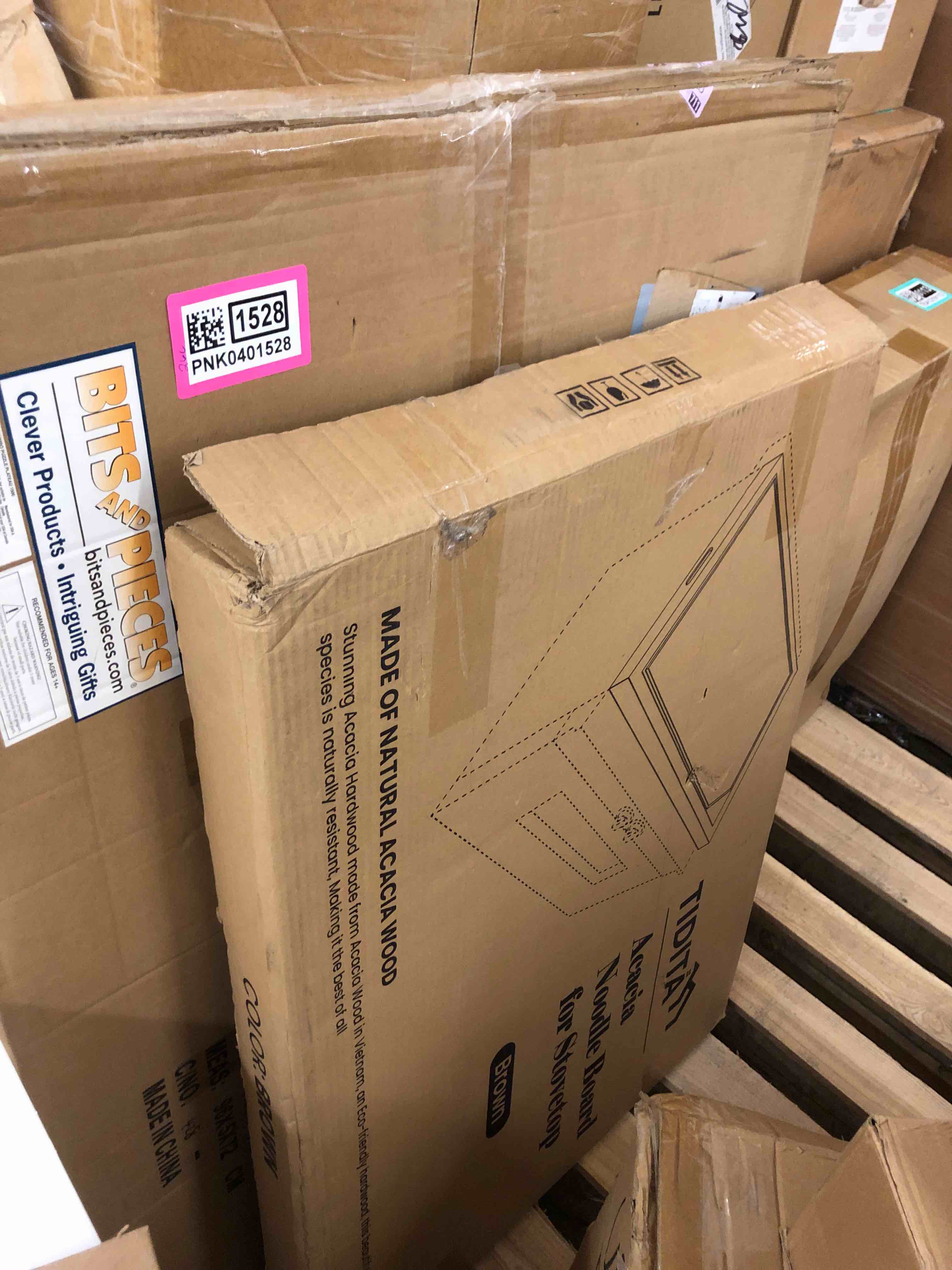 https://s3.amazonaws.com/lotting-images-prod/phillipi/PNK0401525_1739977204279.jpeg