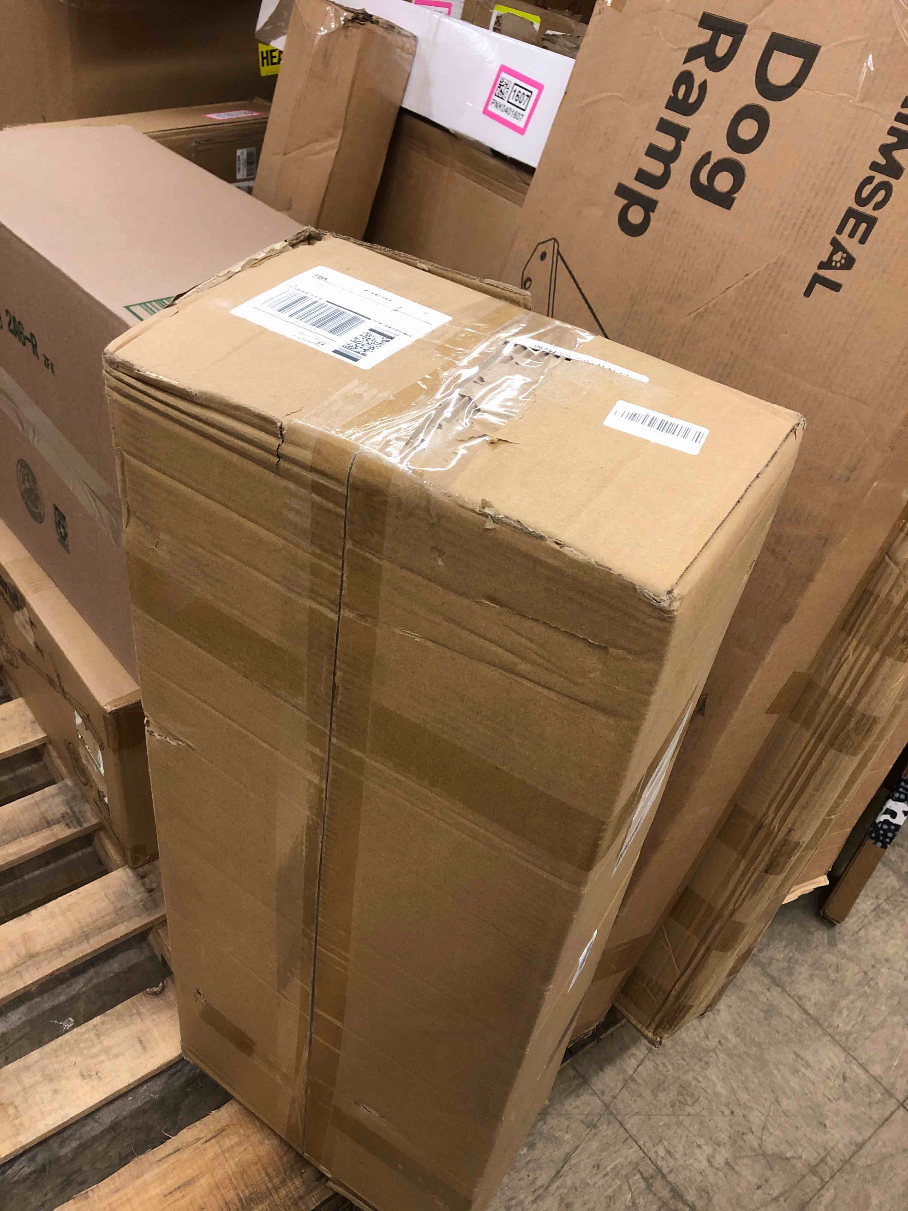 https://s3.amazonaws.com/lotting-images-prod/phillipi/PNK0401599_1739475428417.jpeg